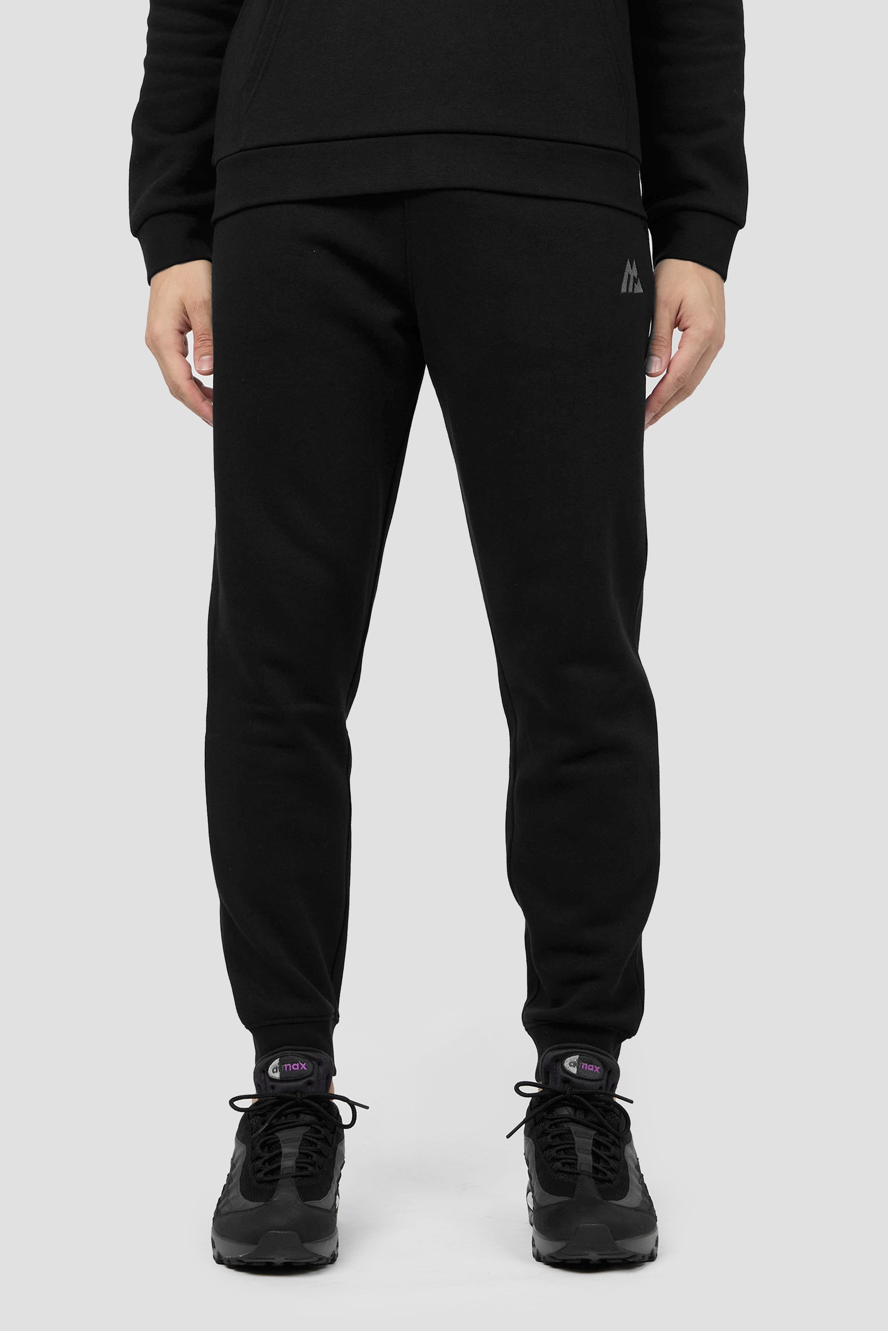 Essential Jogger - Black