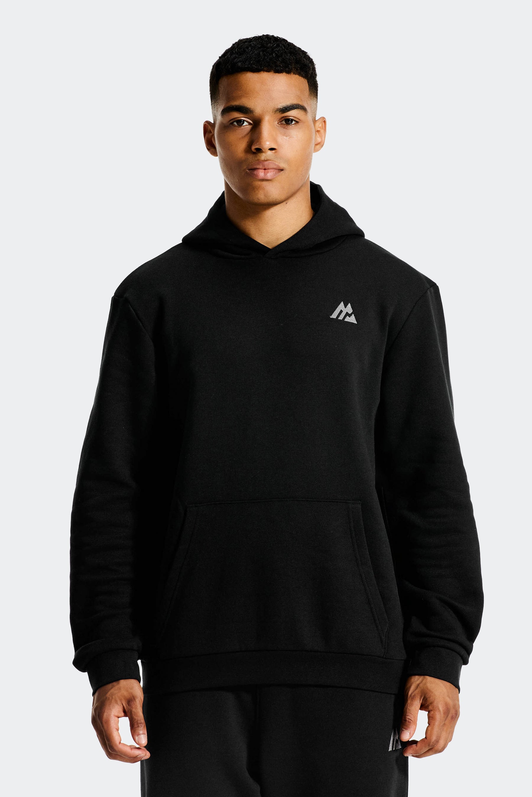 Essential Hood - Black