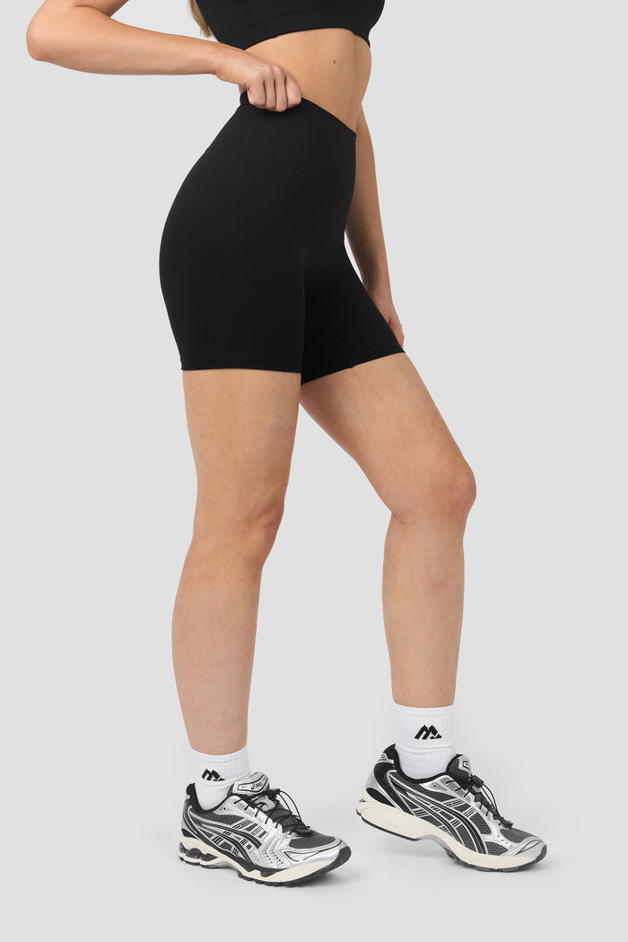 Form Booty Short - Black