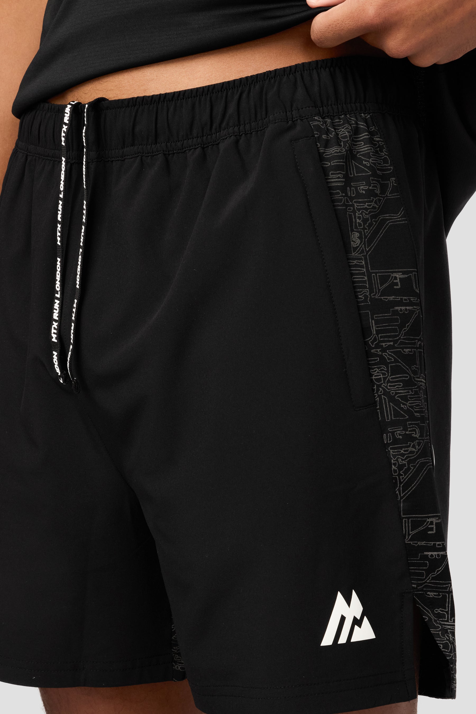 MTX Run City London Short - Black