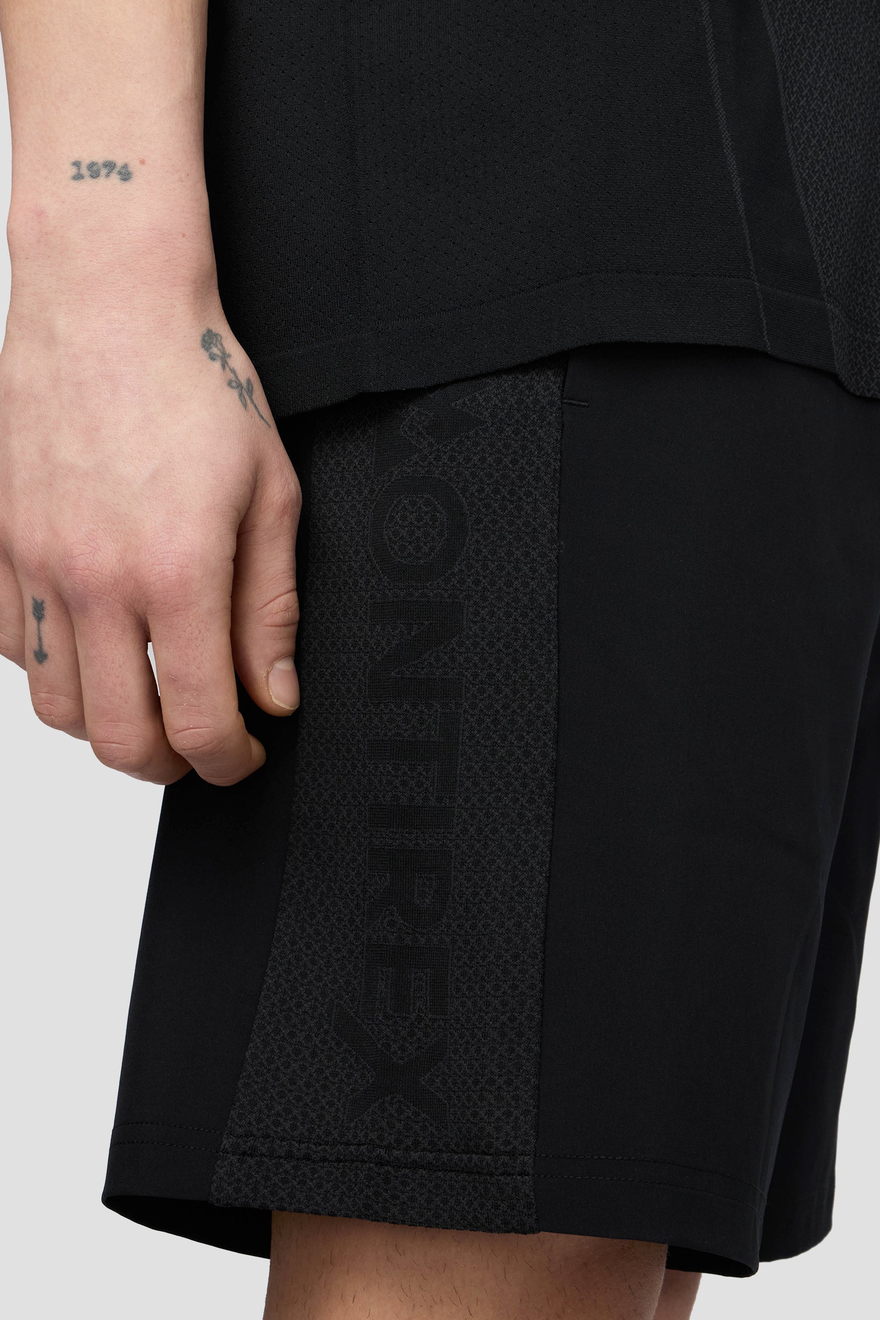 Pulse Short - Black/Asphalt