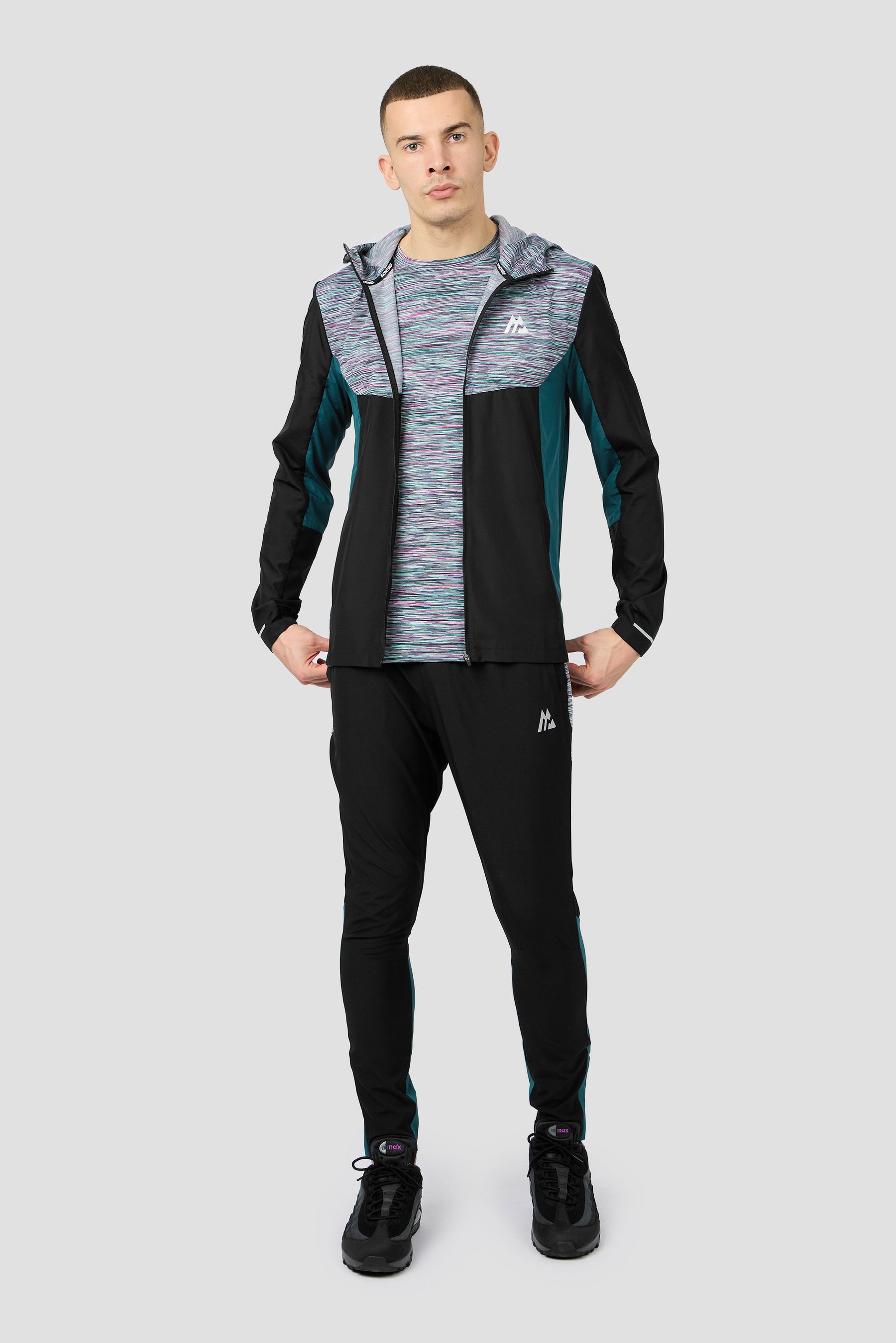 Trail Windbreaker - Black/Teal/Pink/White