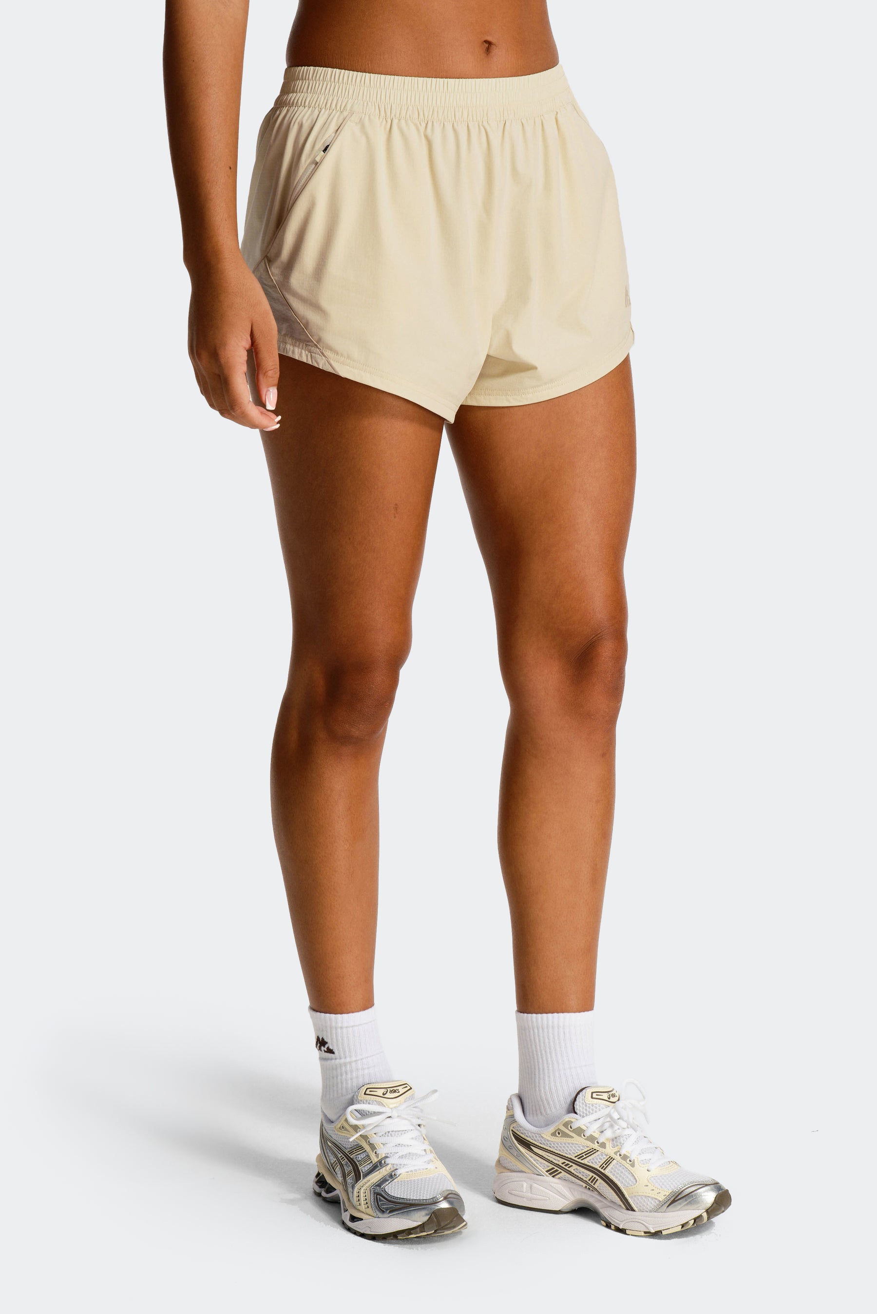 Radiance Short - Vanilla Foam/Maple Wood