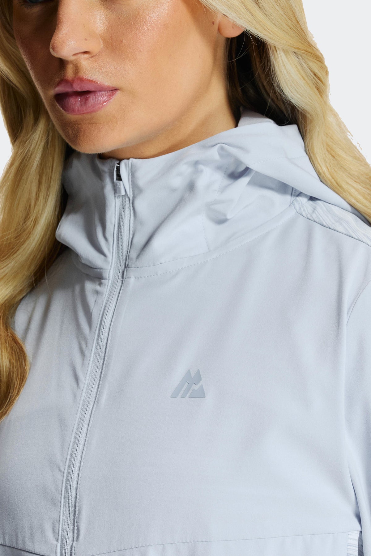 Women's Trail Windbreaker - Xenon Blue/White/Sky