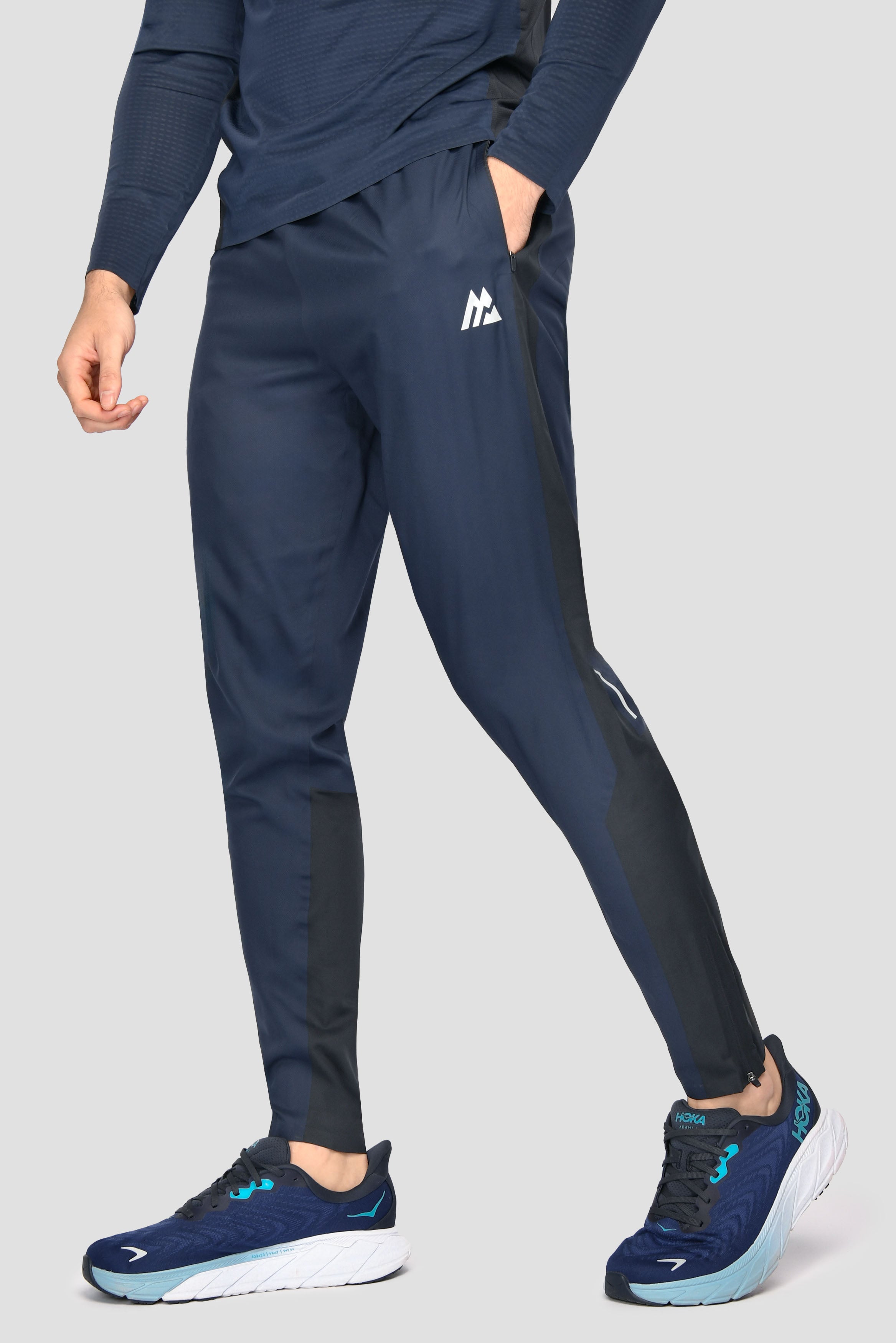 Reebok men's tech side panel best sale fleece pants