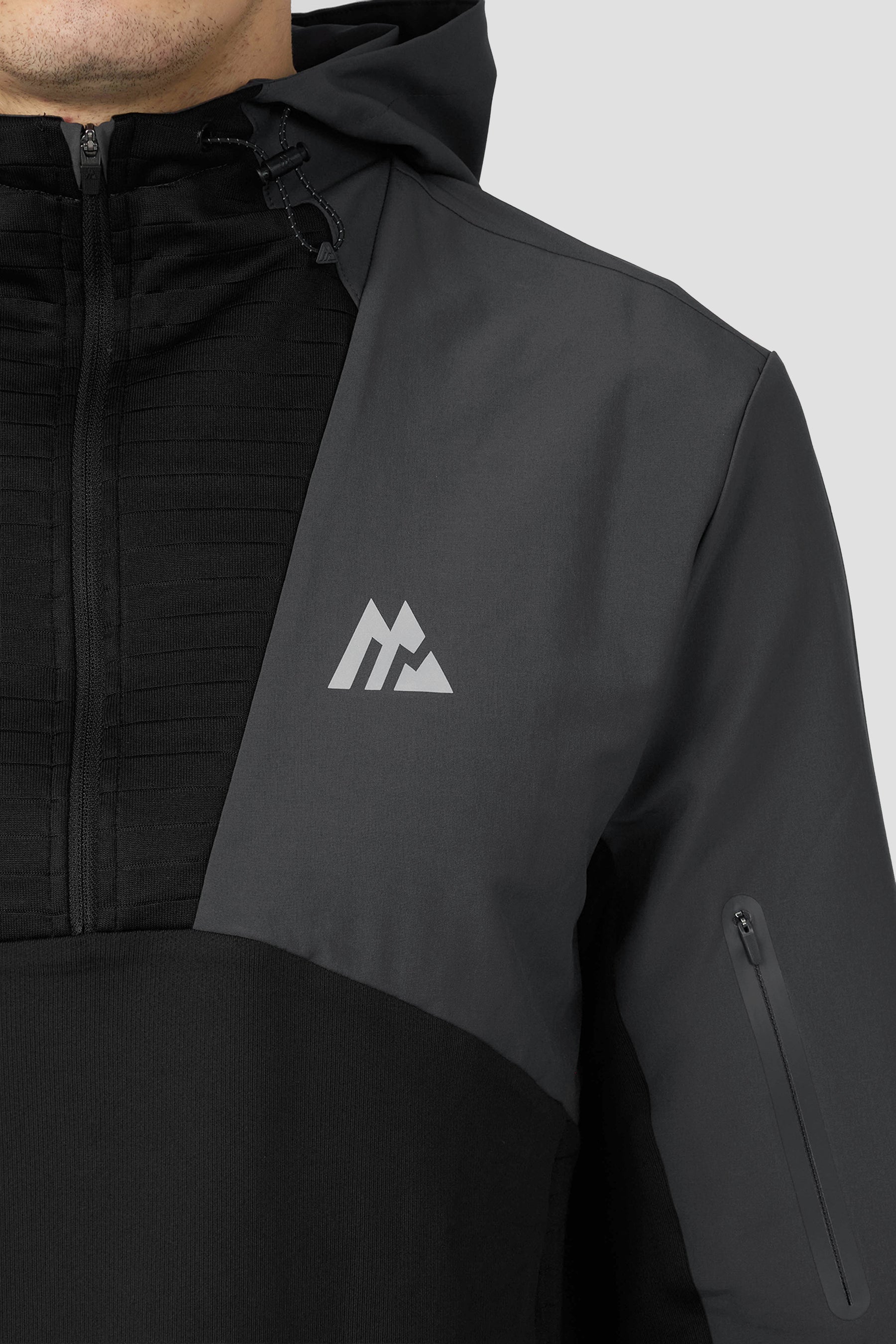Zone Hood 1/4 Zip - Black/Asphalt