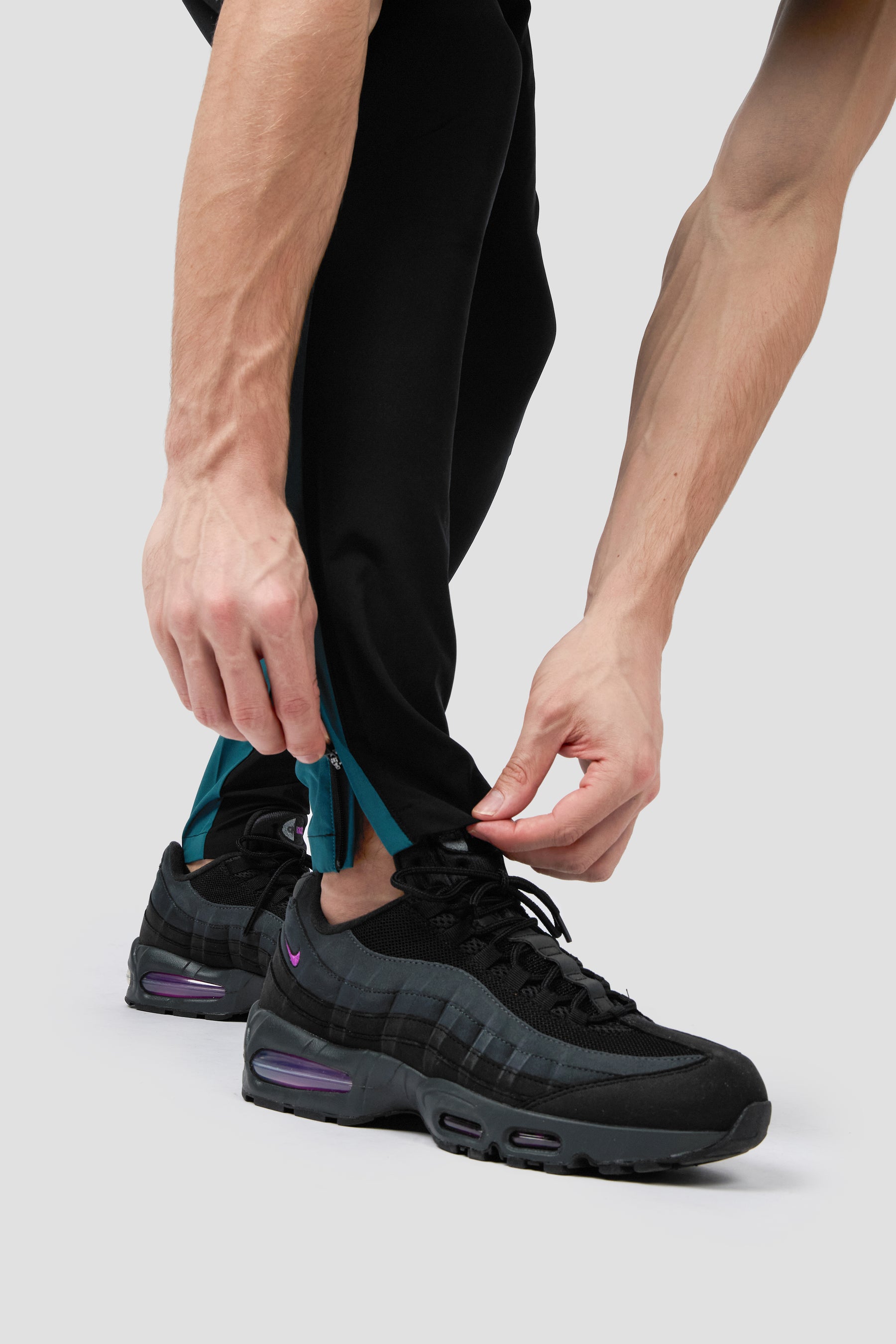 Trail Panel Running Pant - Black/Teal/Pink/White