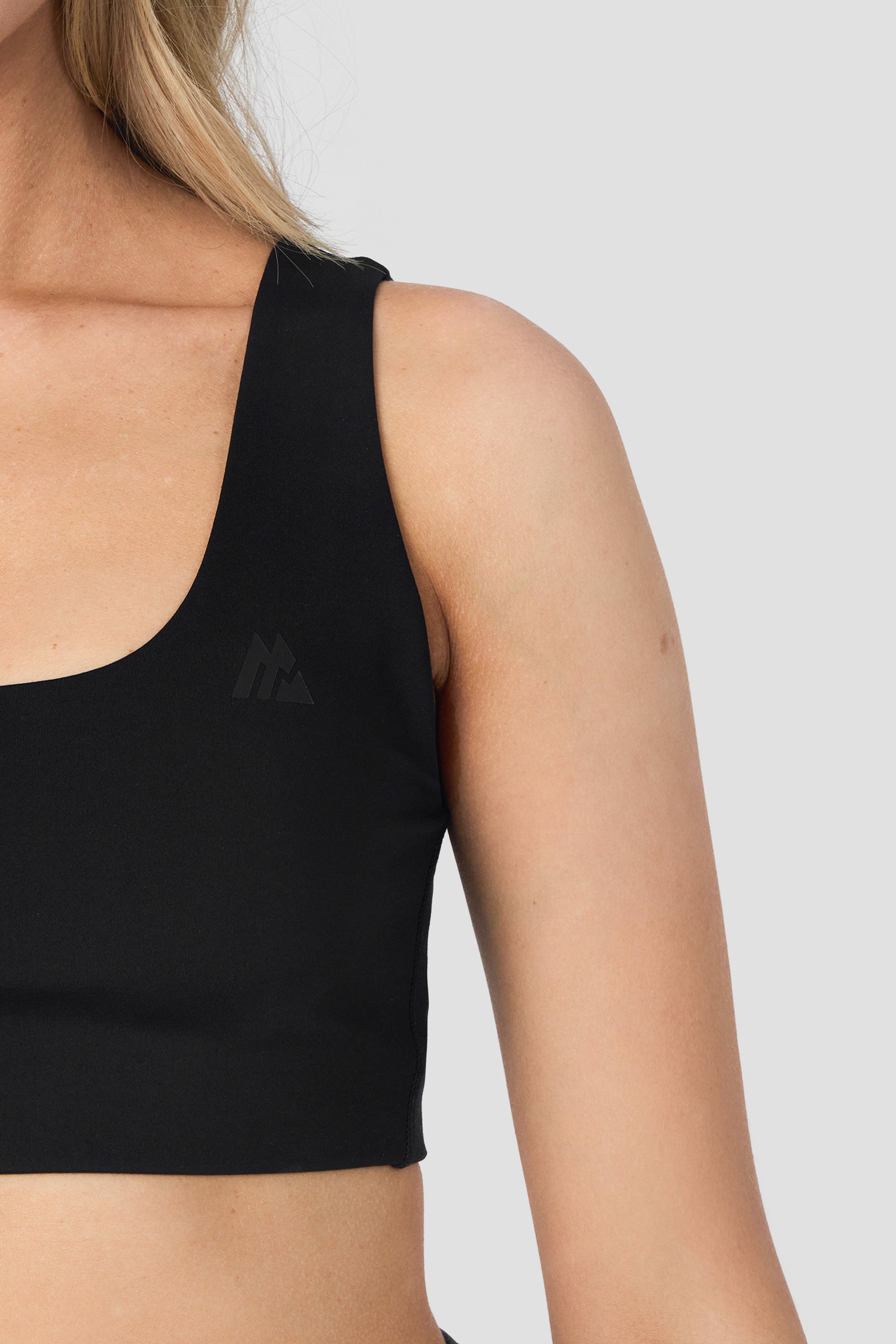 Form Sports Bra - Black