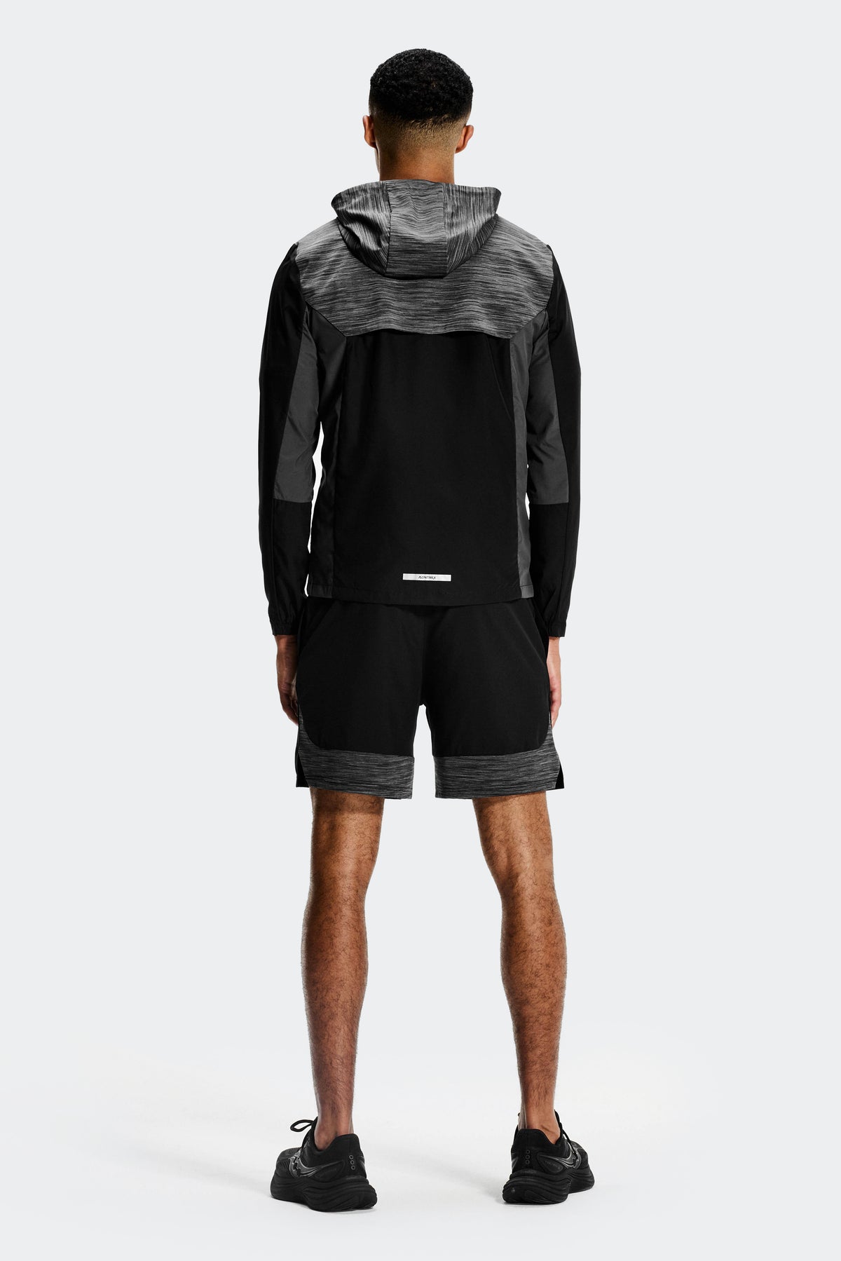 Trail Panel Short - Black/Grey