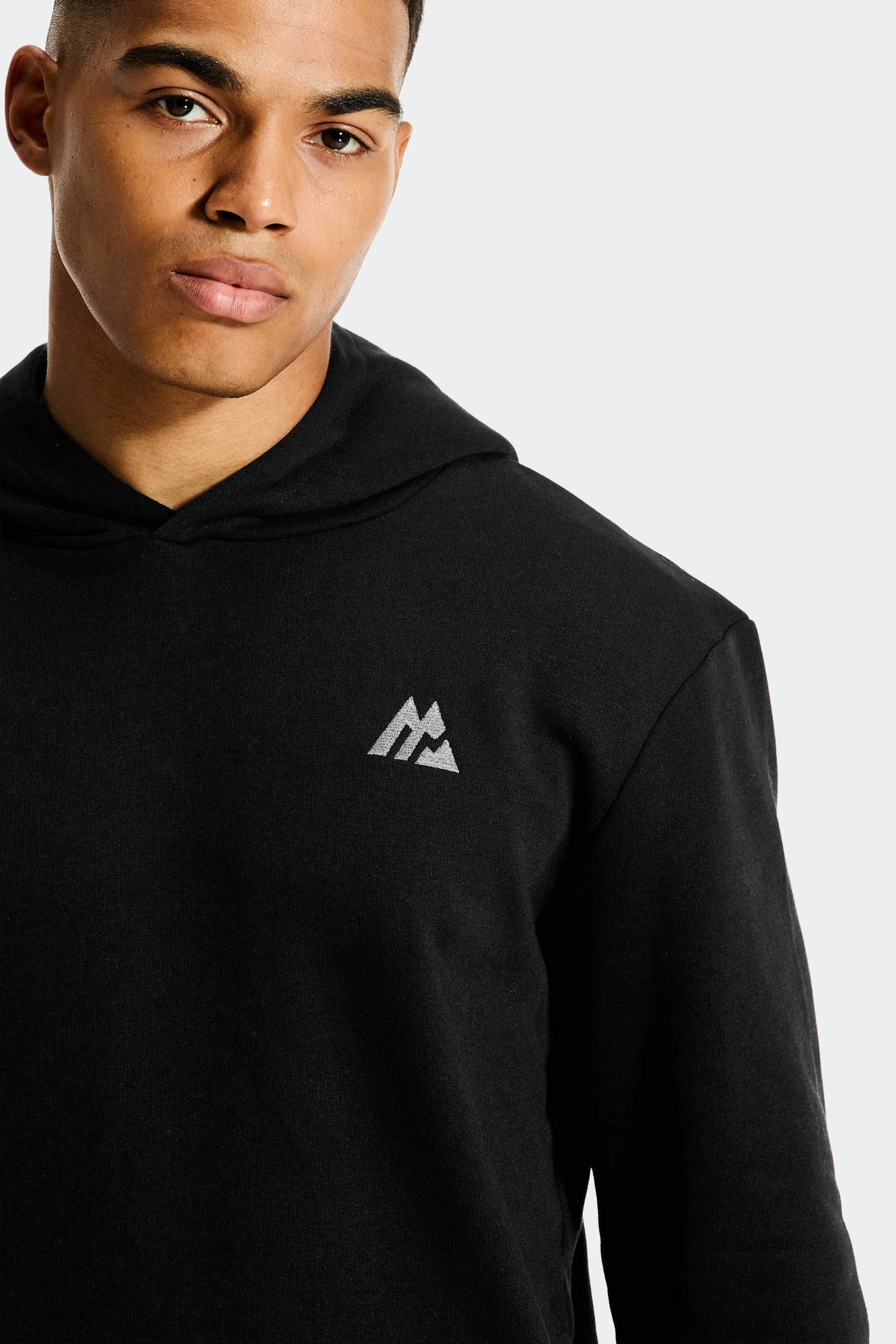 Essential Hood - Black