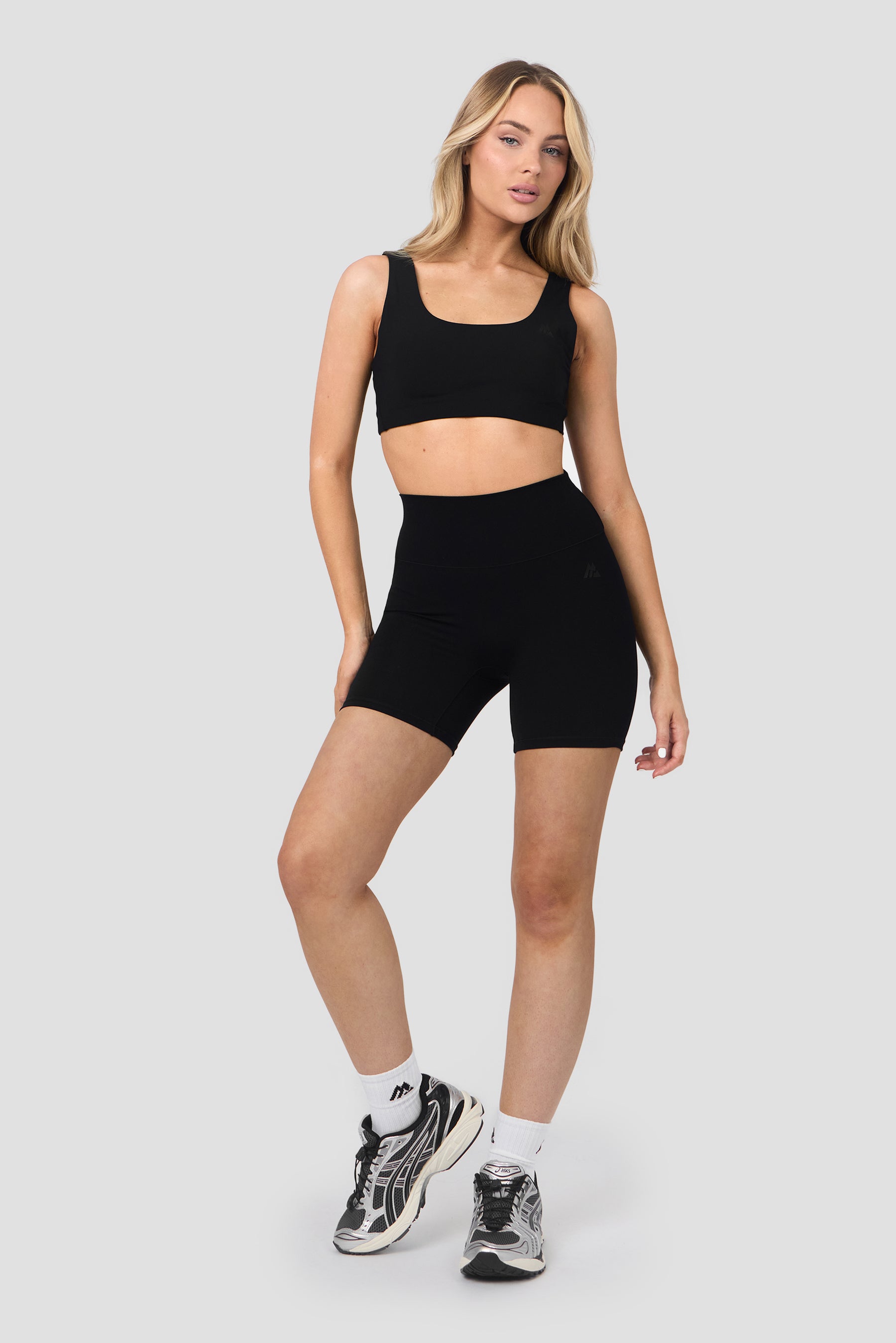 Form Booty Short - Black