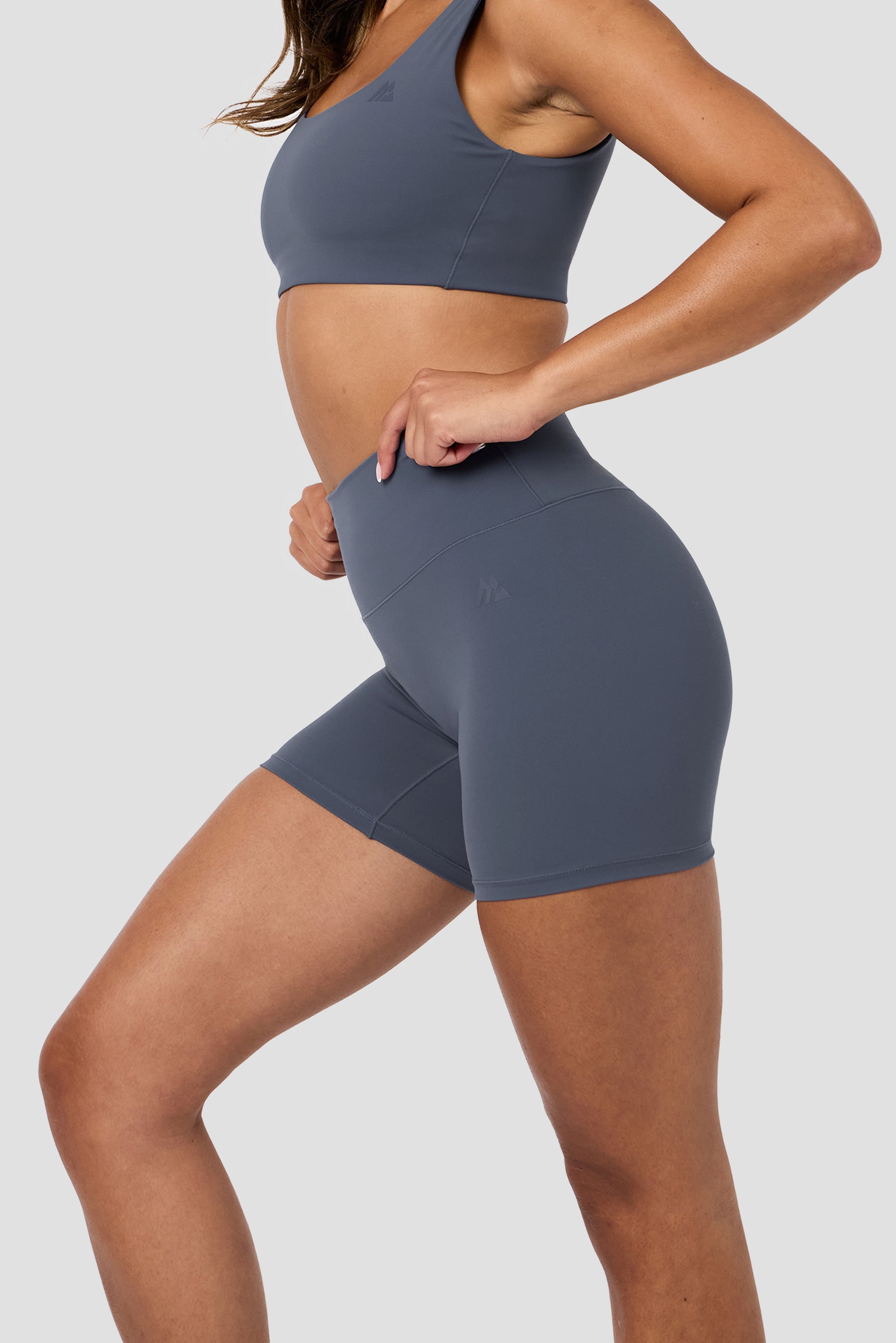 Form Booty Short - Greyed Indigo