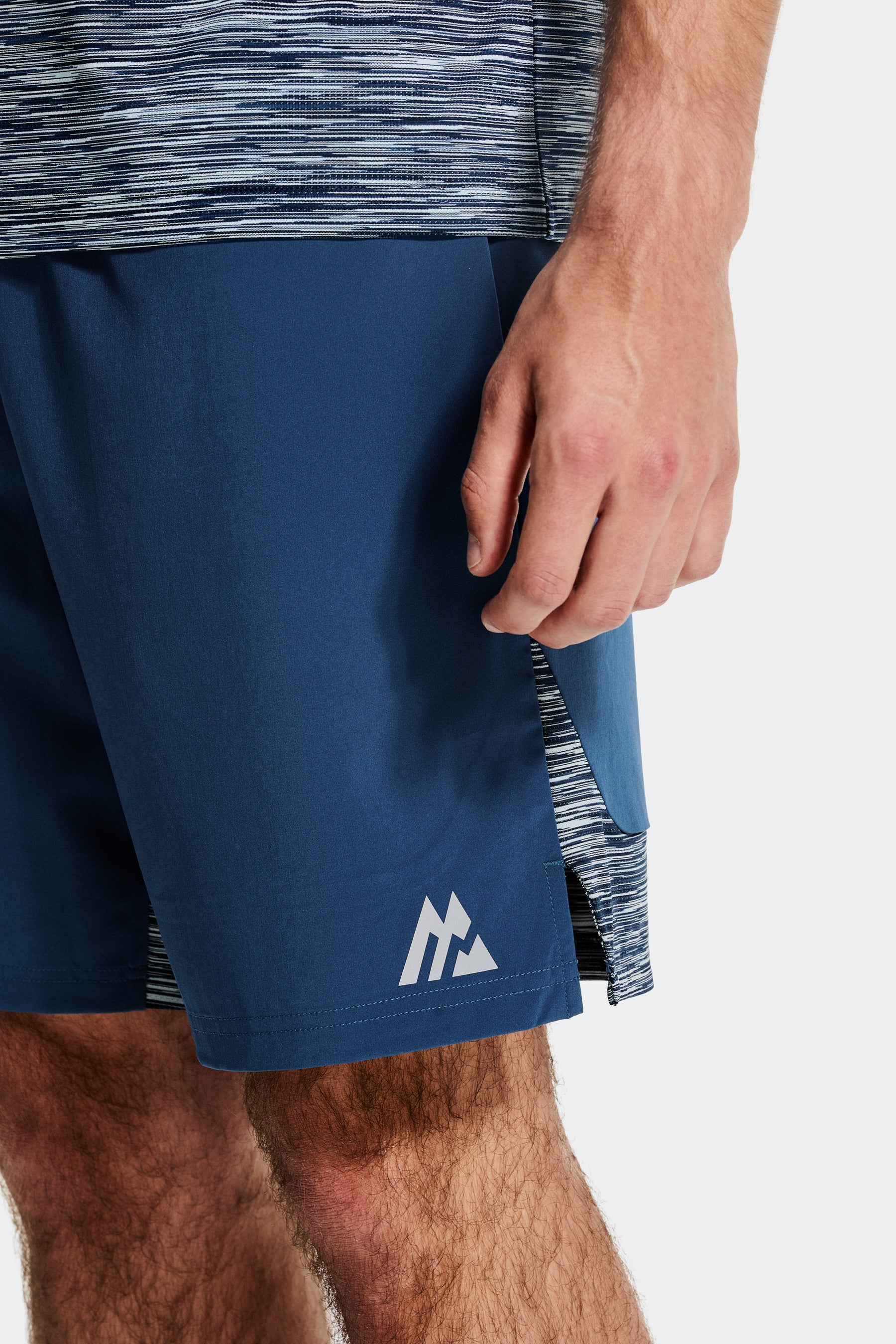 Trail Panel Short - Naval/Midnight Blue/Summer Mist