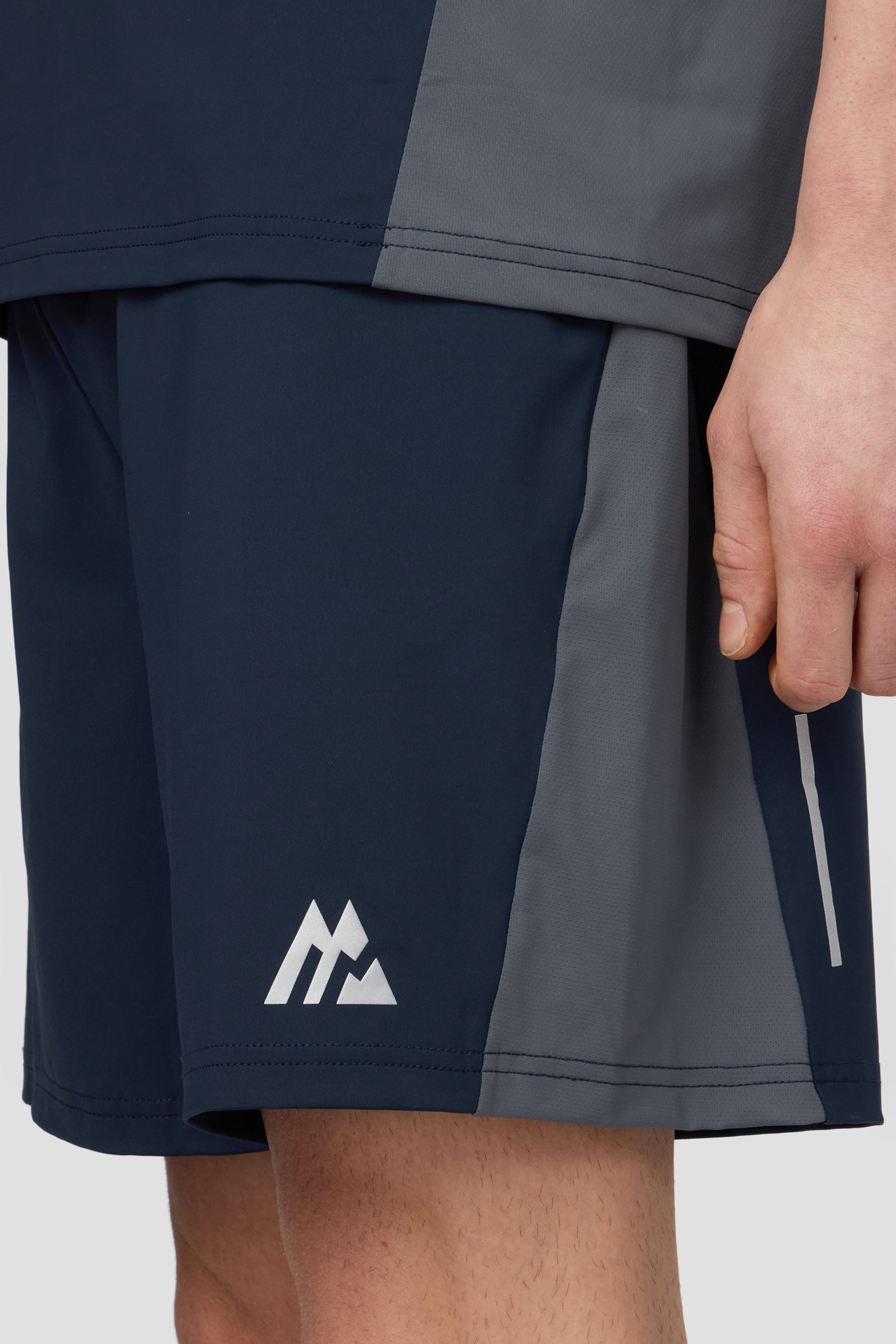 Strive Short - Midnight Blue/Slate Grey/Water Spring