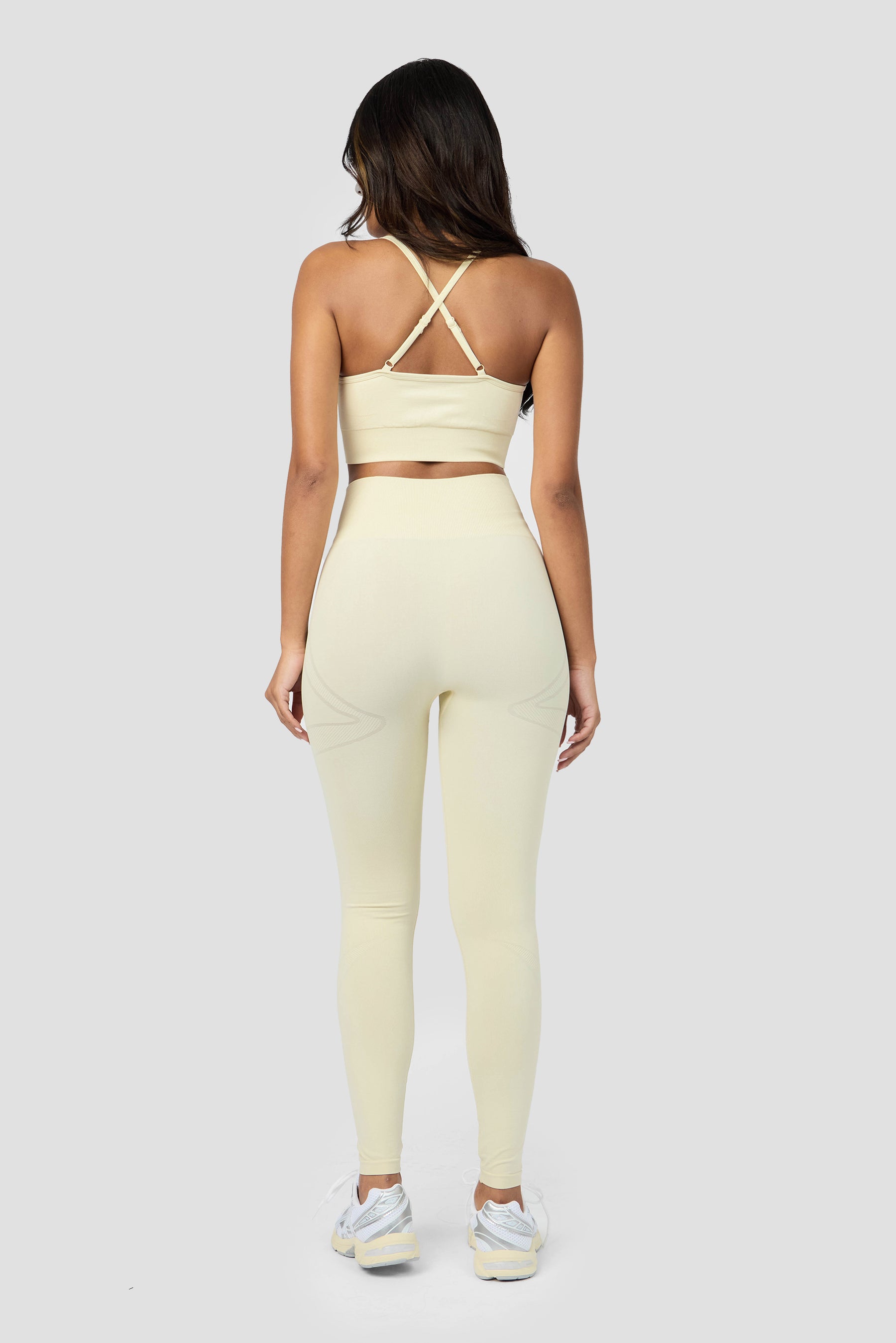 Evolve 2.0 Seamless Bra - Vanilla Foam