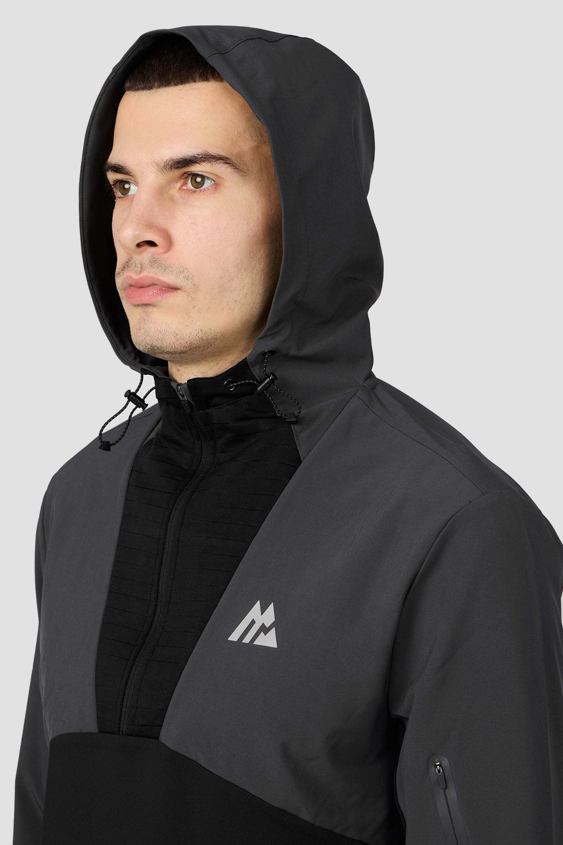 Zone Hood 1/4 Zip - Black/Asphalt
