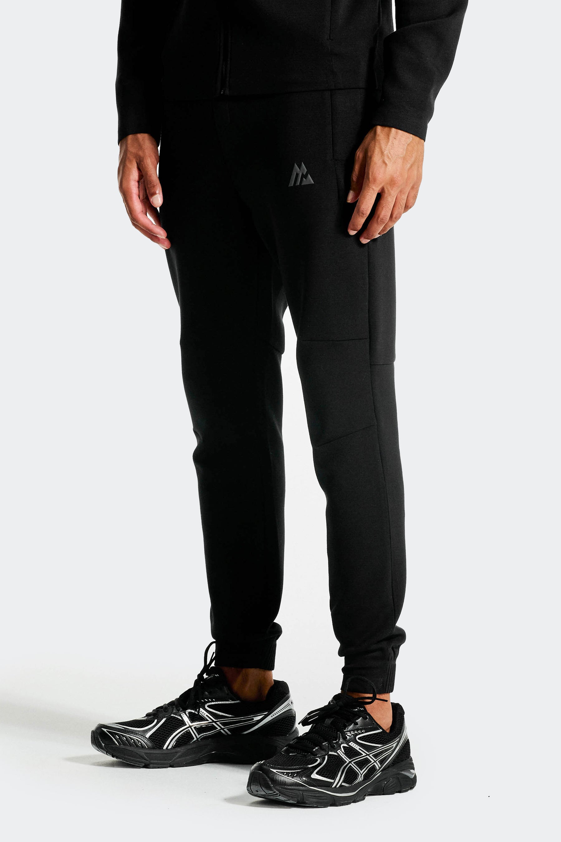 Voltrex Jogger - Black