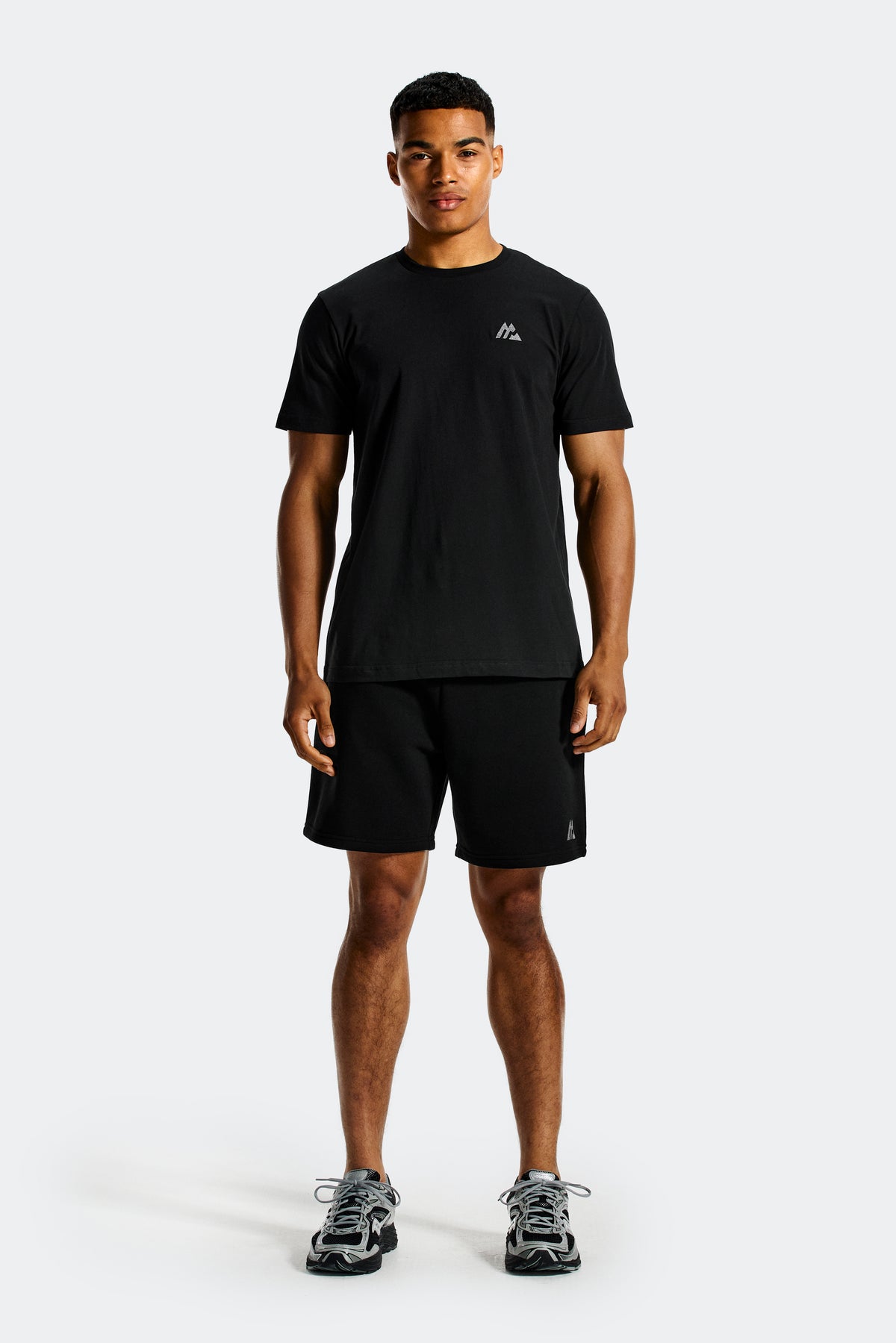 Essential Fleece Short - Black