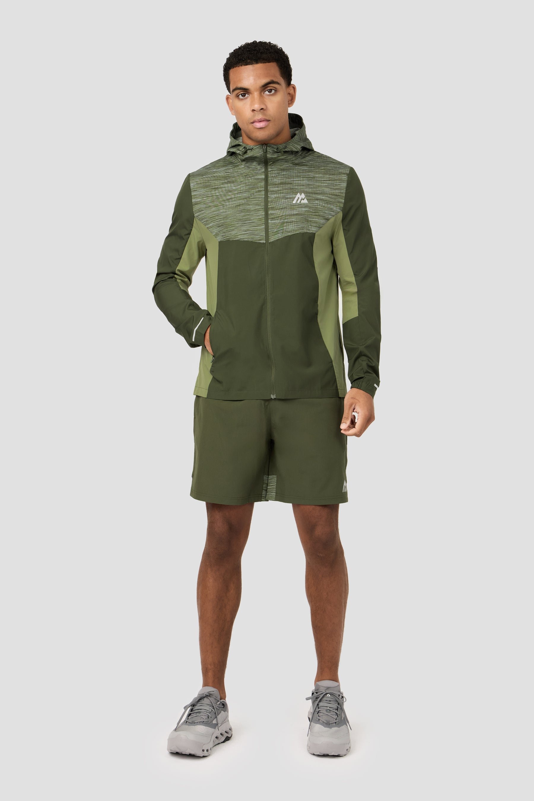 Trail Windbreaker - Khaki Multi