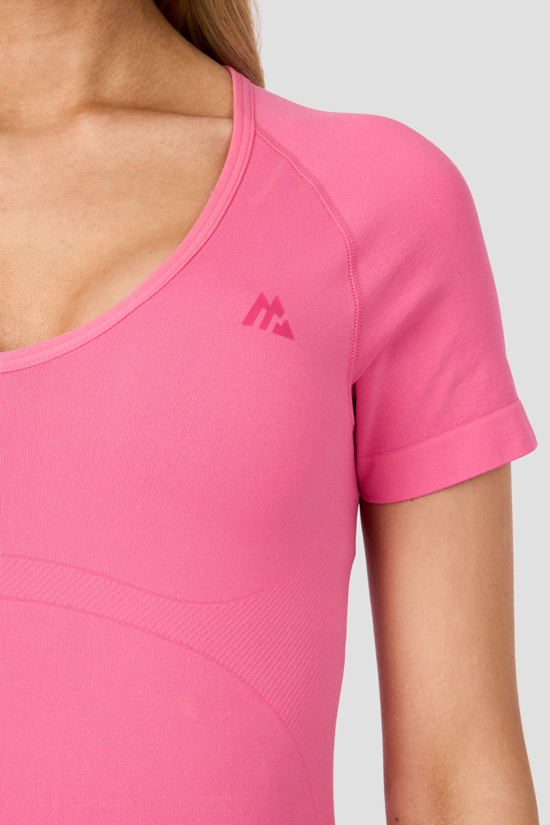 Muse Seamless T-Shirt - Peony Pink