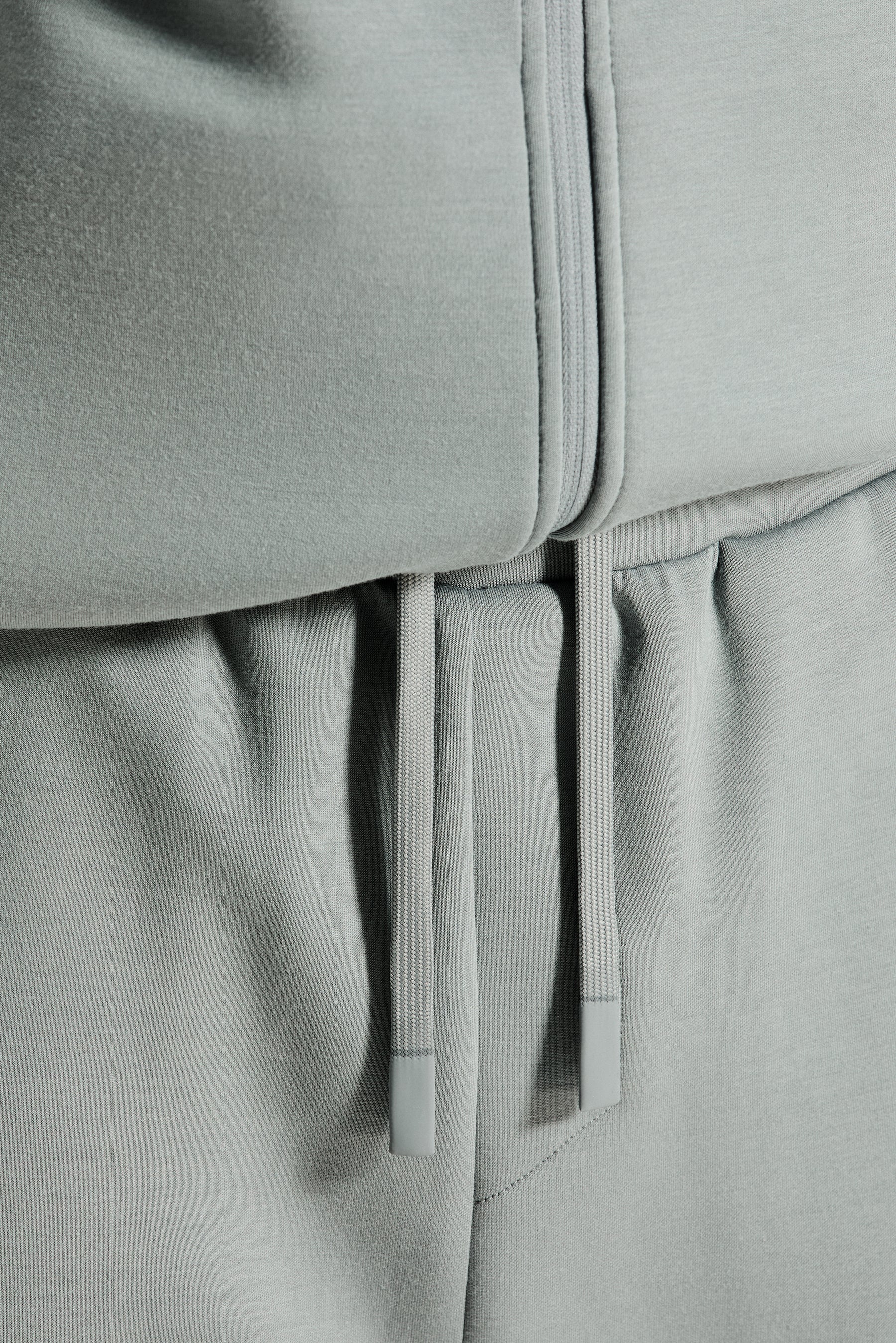 Voltrex Jogger - Platinum Grey