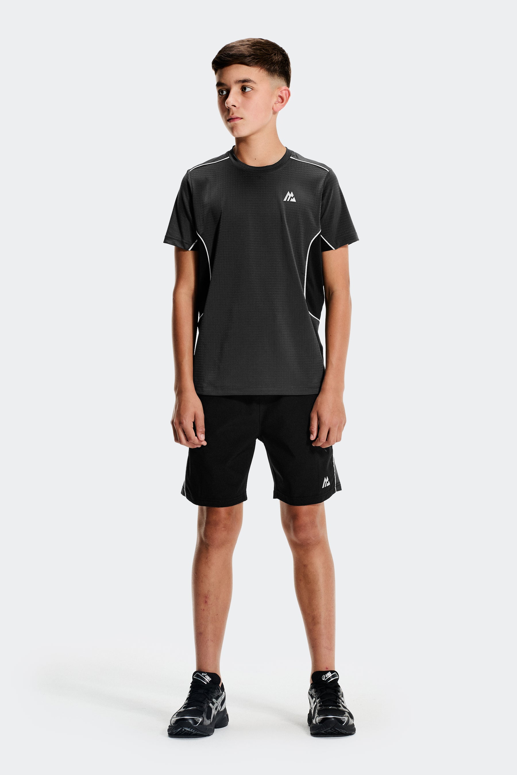 Boys Chroma Short - Black/Asphalt/Light Smoke Grey