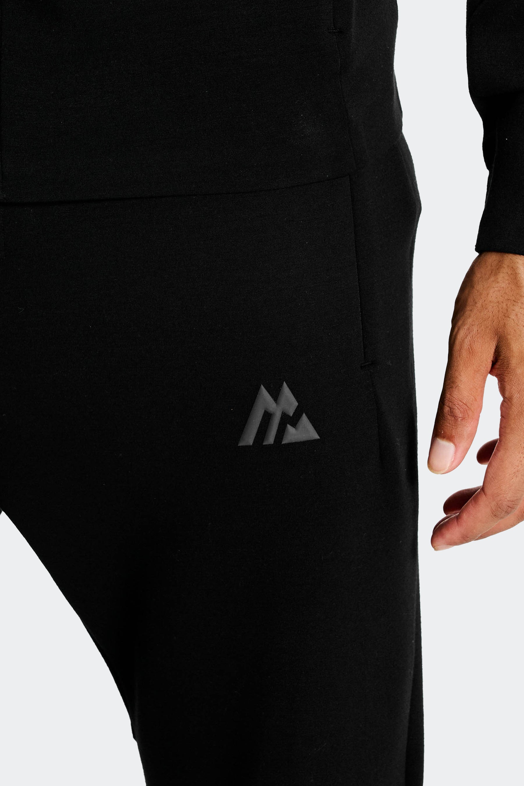 Voltrex Jogger - Black
