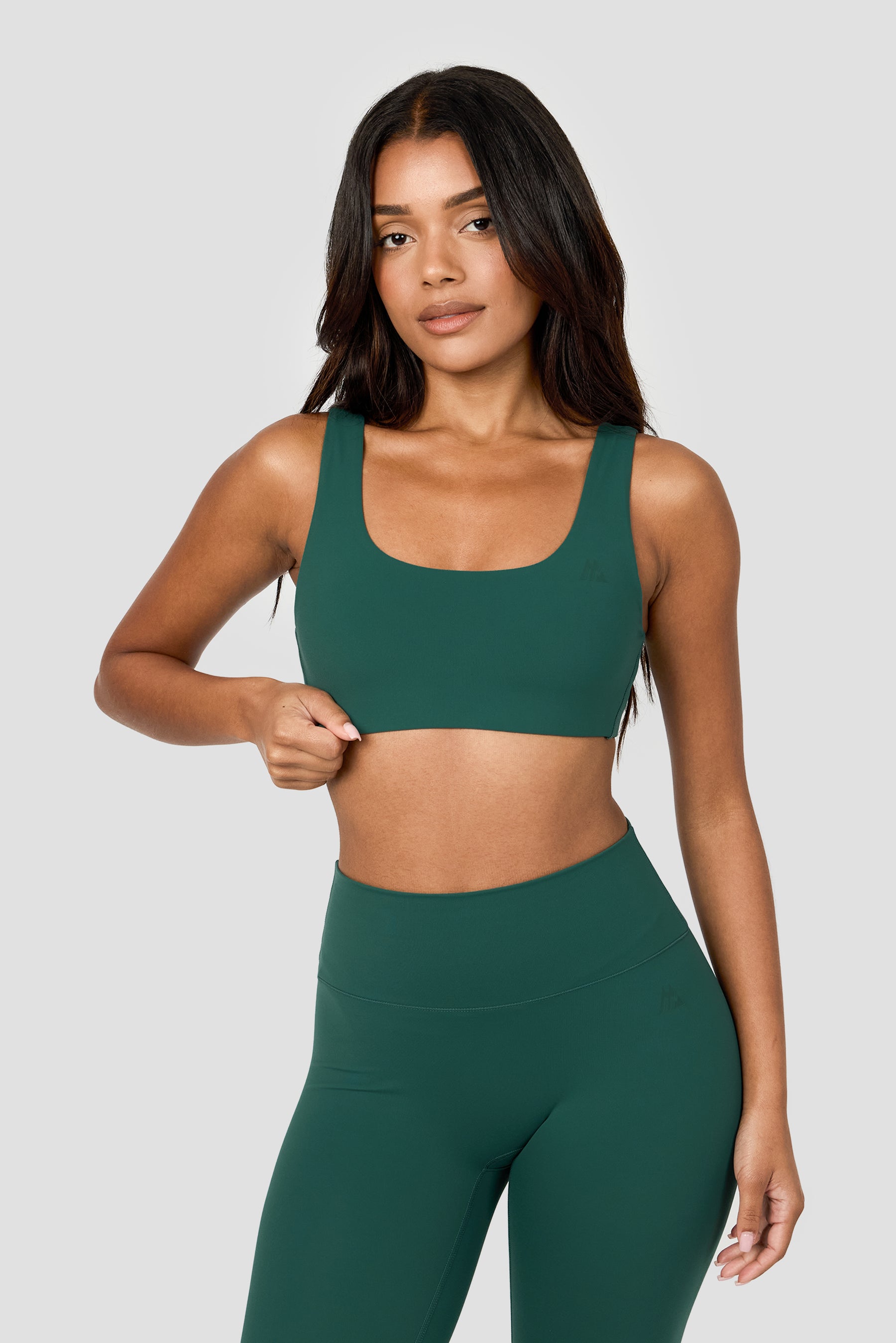 Form Sports Bra - Winter Pine 