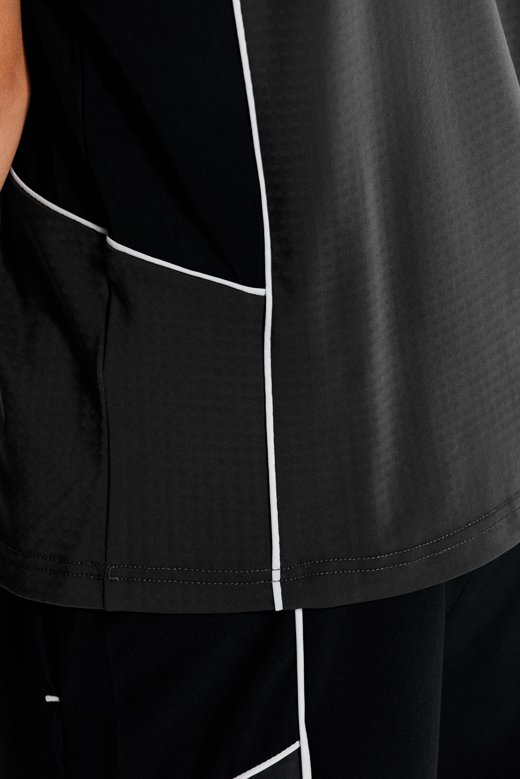 Boys Chroma T-Shirt - Asphalt/Black/Light Smoke Grey