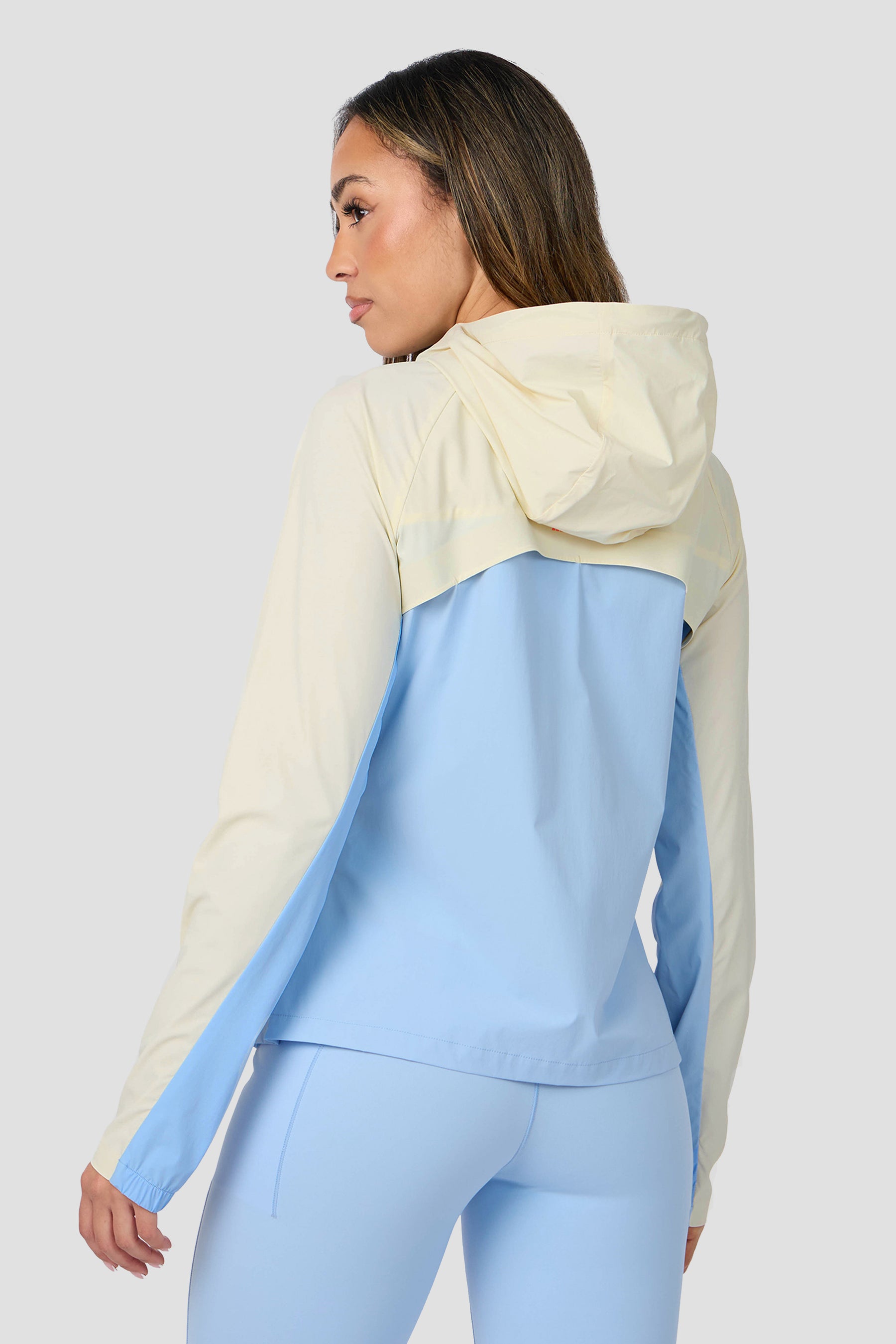 MTX Run Switch Windbreaker - Vanilla Foam/Blissful Blue