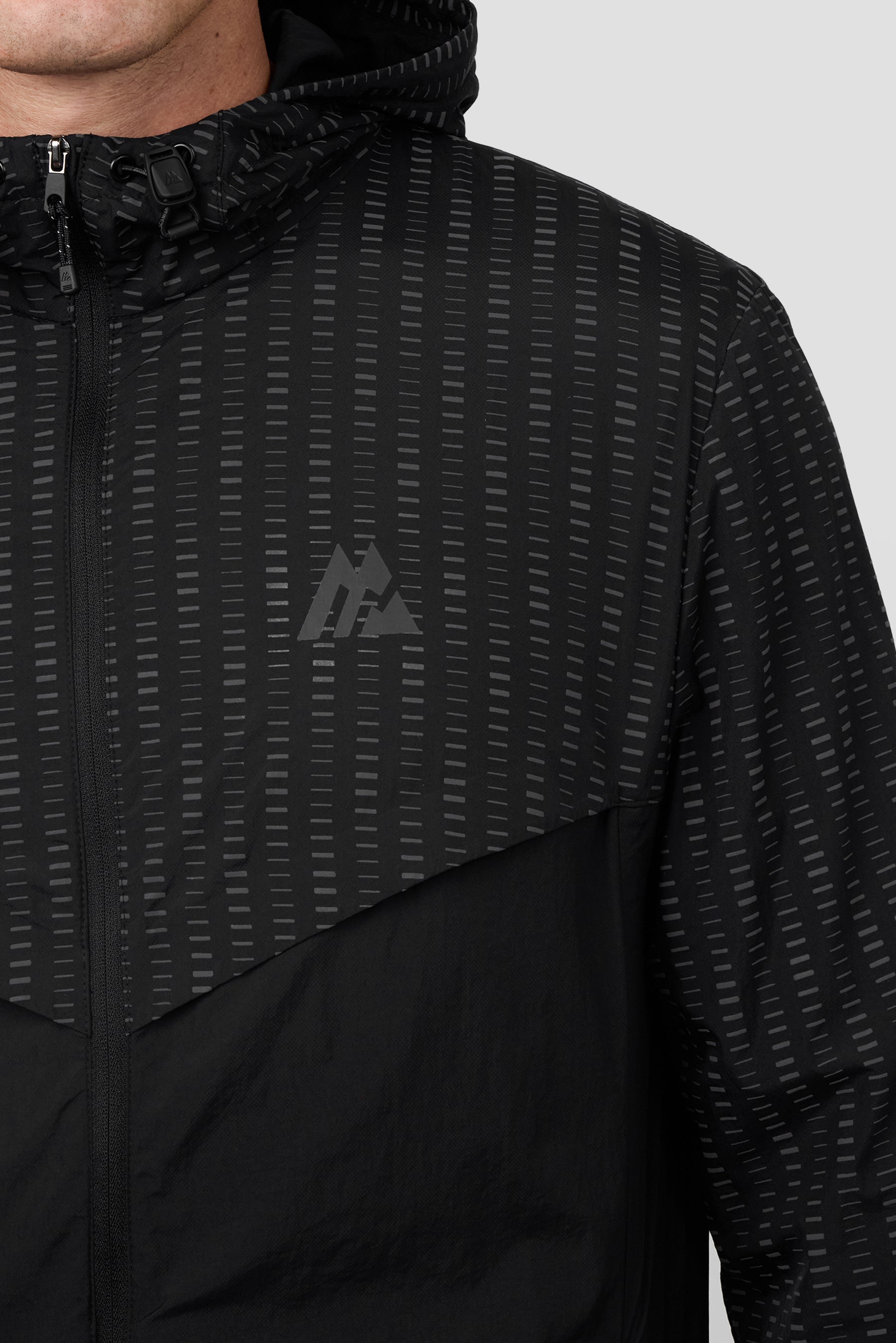 MTX Run Tempo Windbreaker - Black