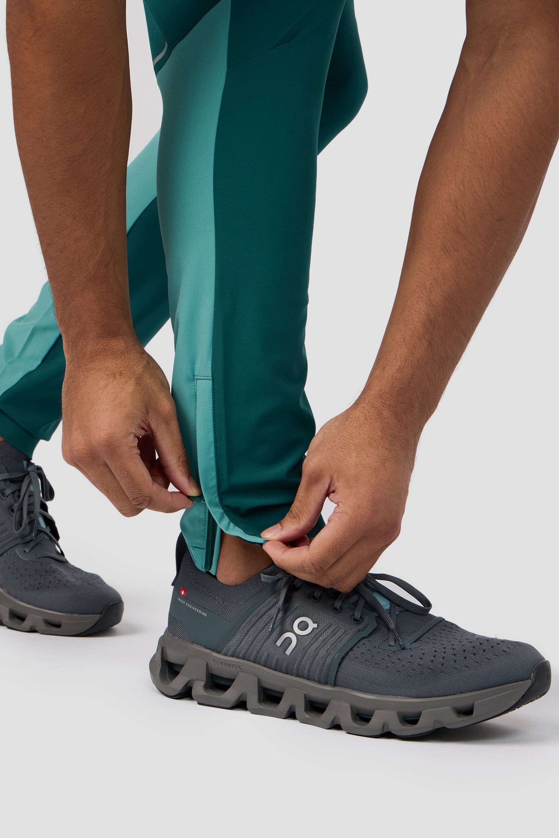 Trail Panel 2.0 Running Pant - Light Teal Multi