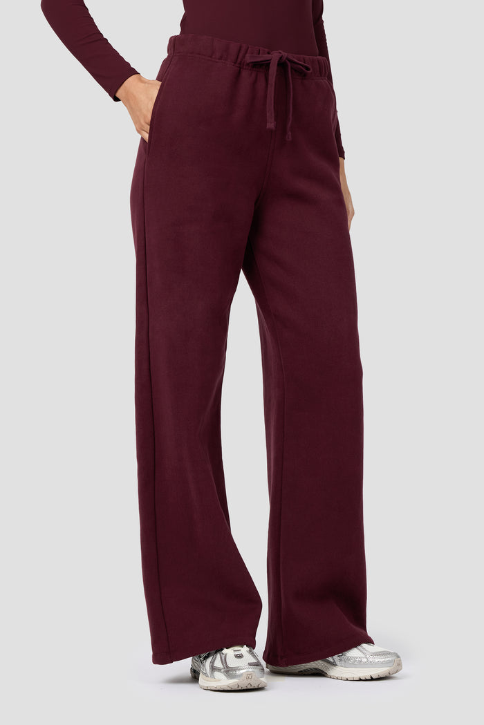 Form Fleece Wide Jogger - Malbec