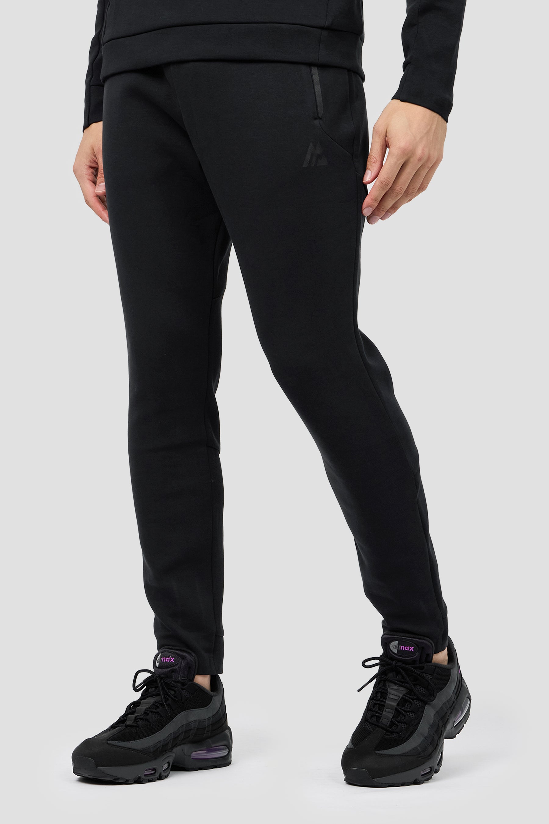 Foundation Jogger - Black
