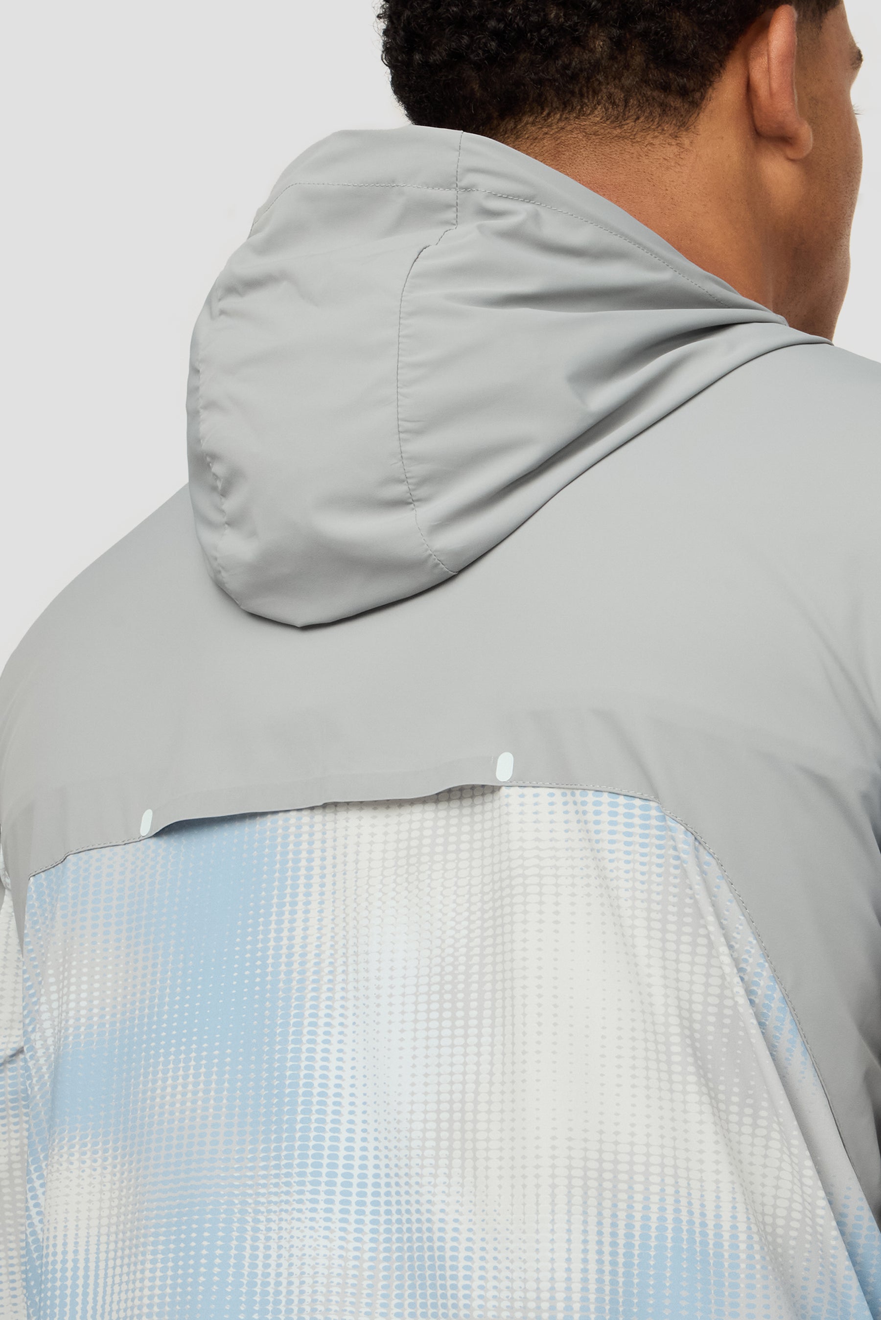 MTX Run Disperse Windbreaker - Platinum Grey
