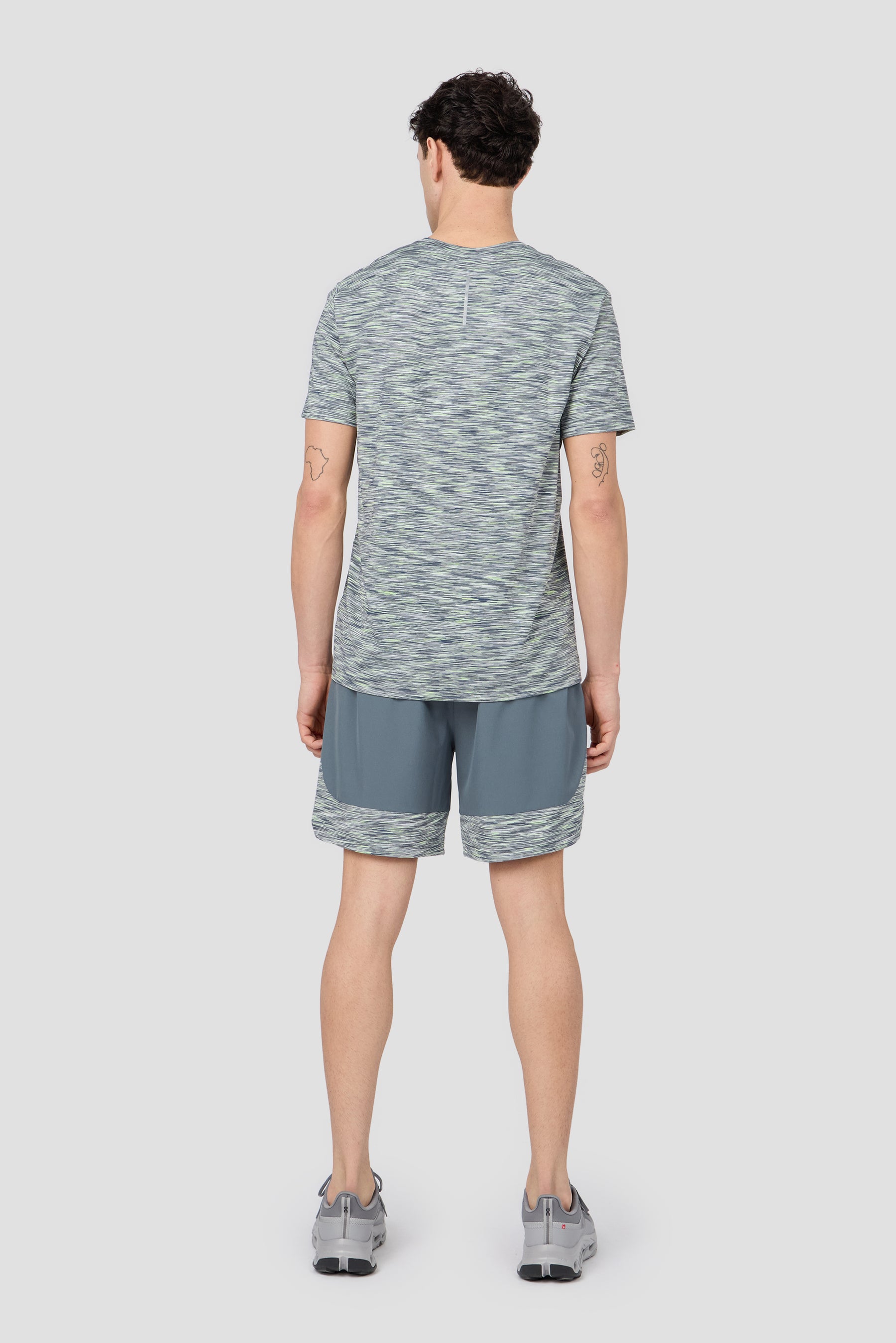 Trail Panel Short - Grey/Green/White