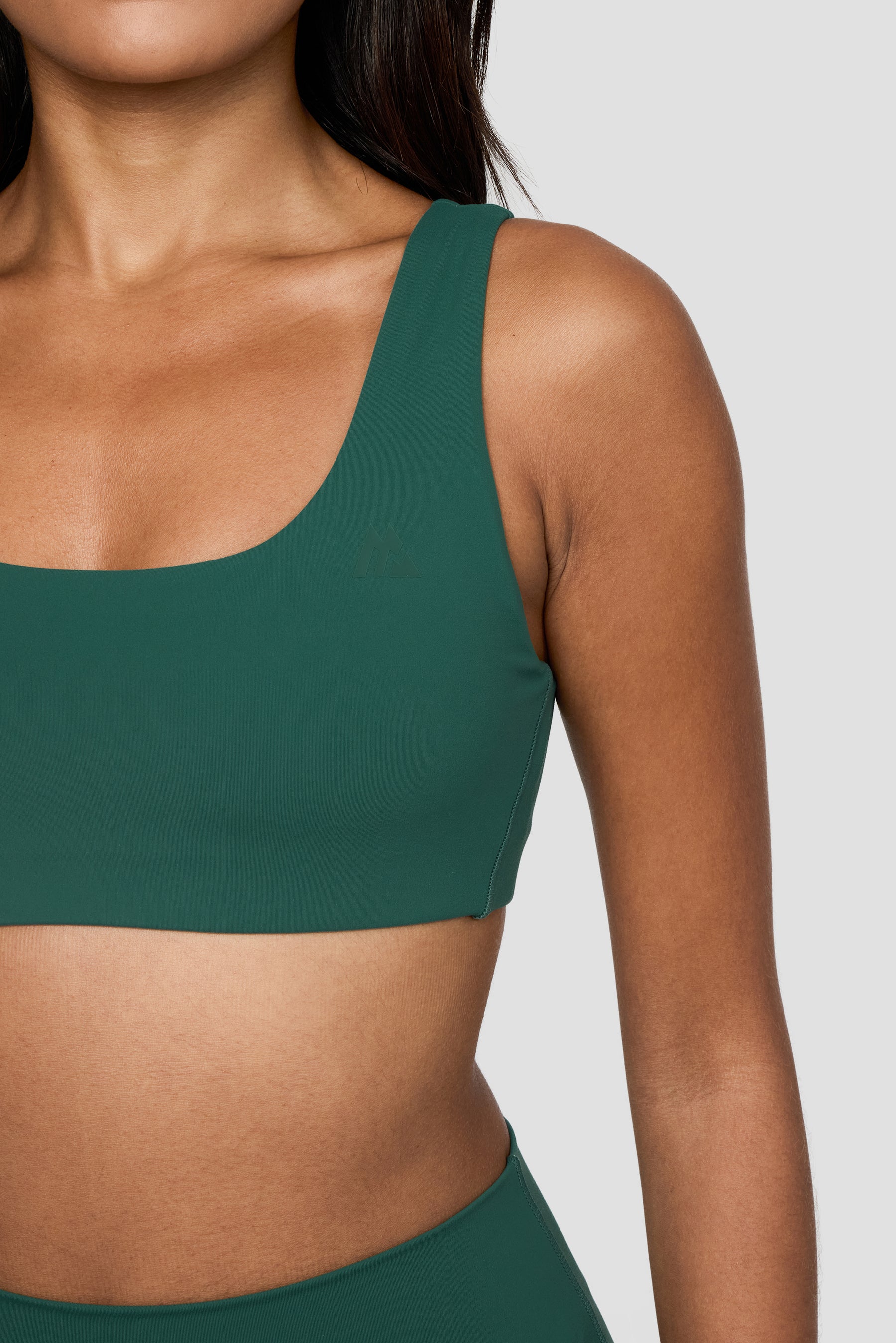 Form Sports Bra - Winter Pine 