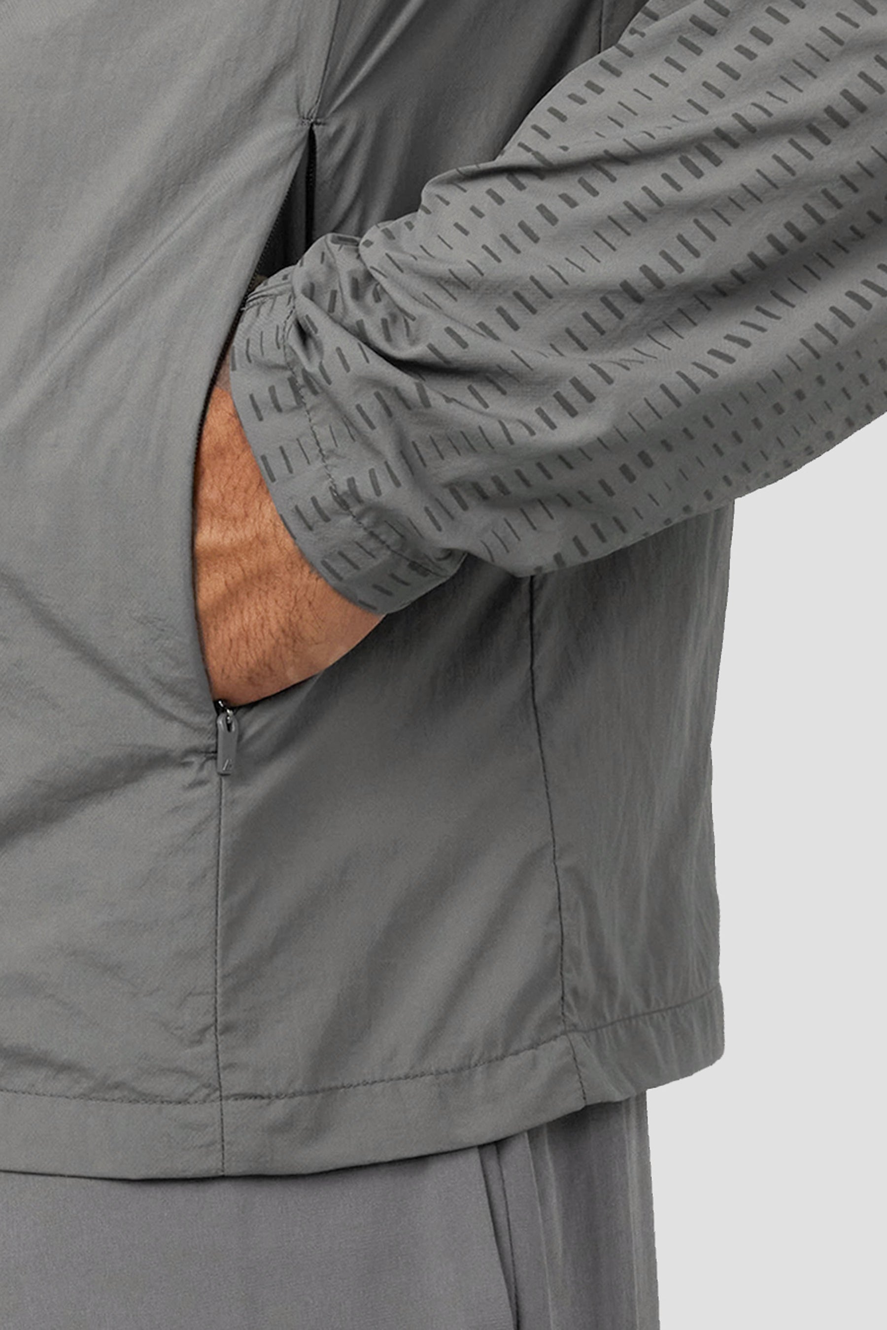 MTX Run Tempo Windbreaker - Cement Grey