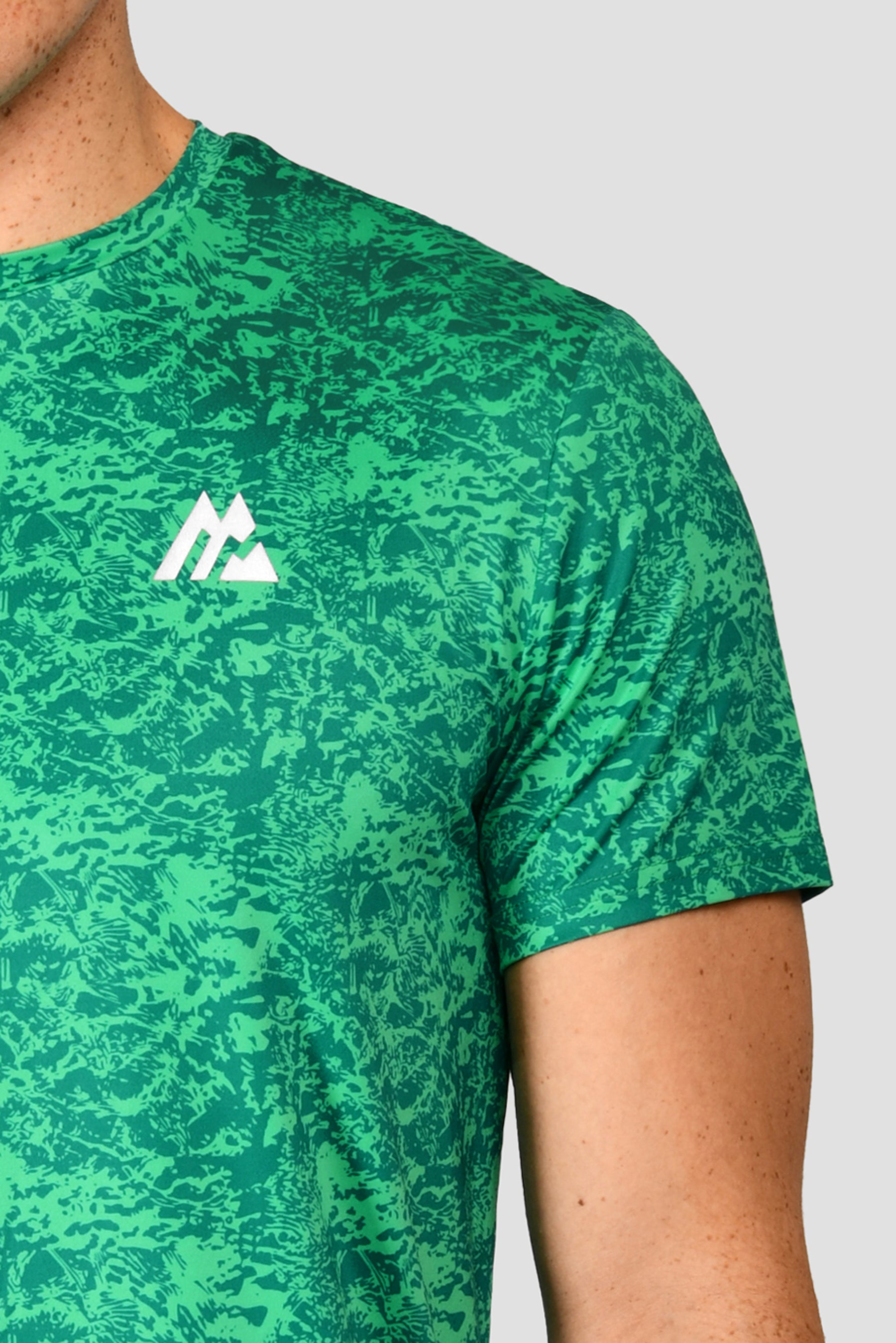 Men's Alto Printed T-Shirt - Mountain Meadow/Deep Sea