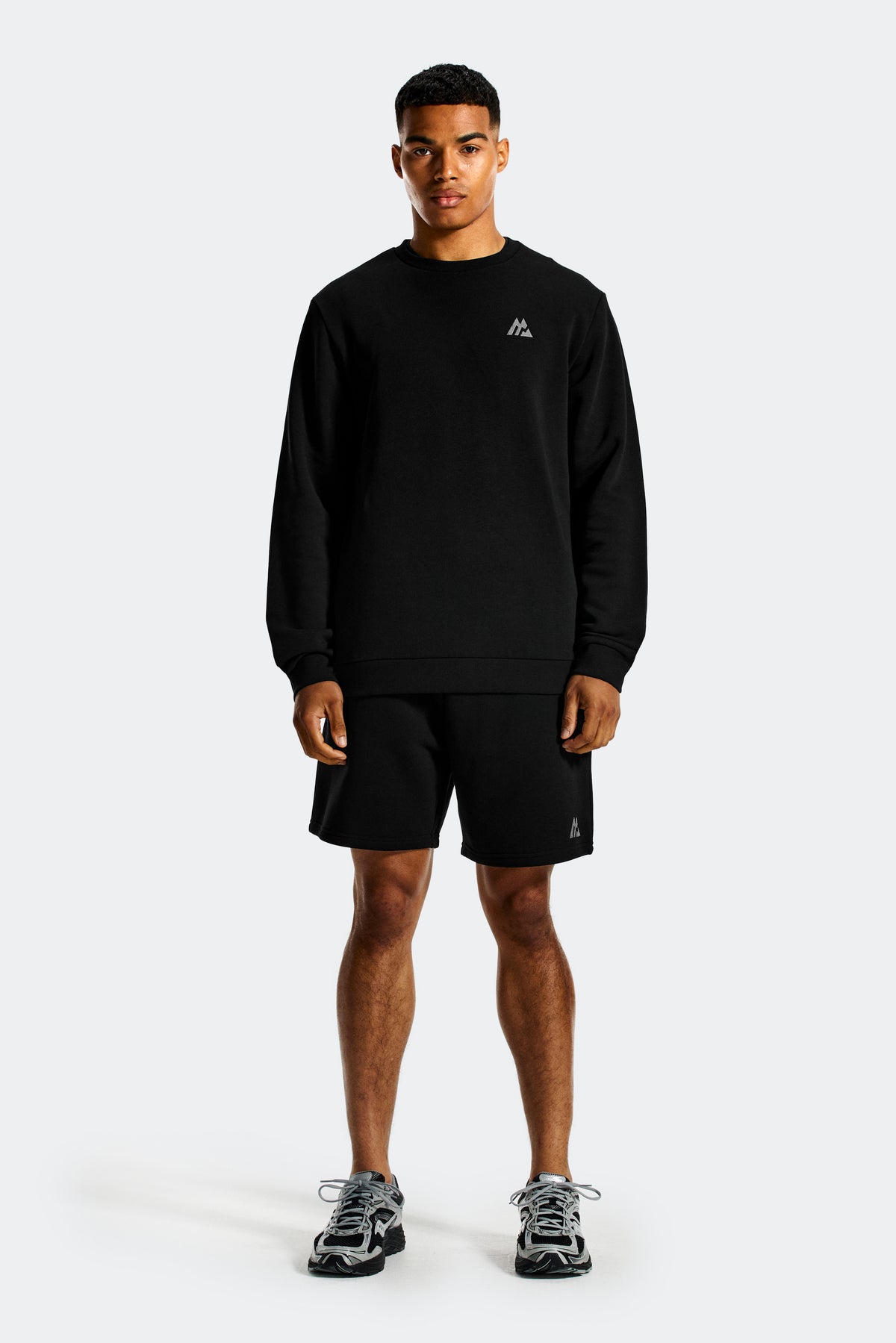 Essential Fleece Short - Black