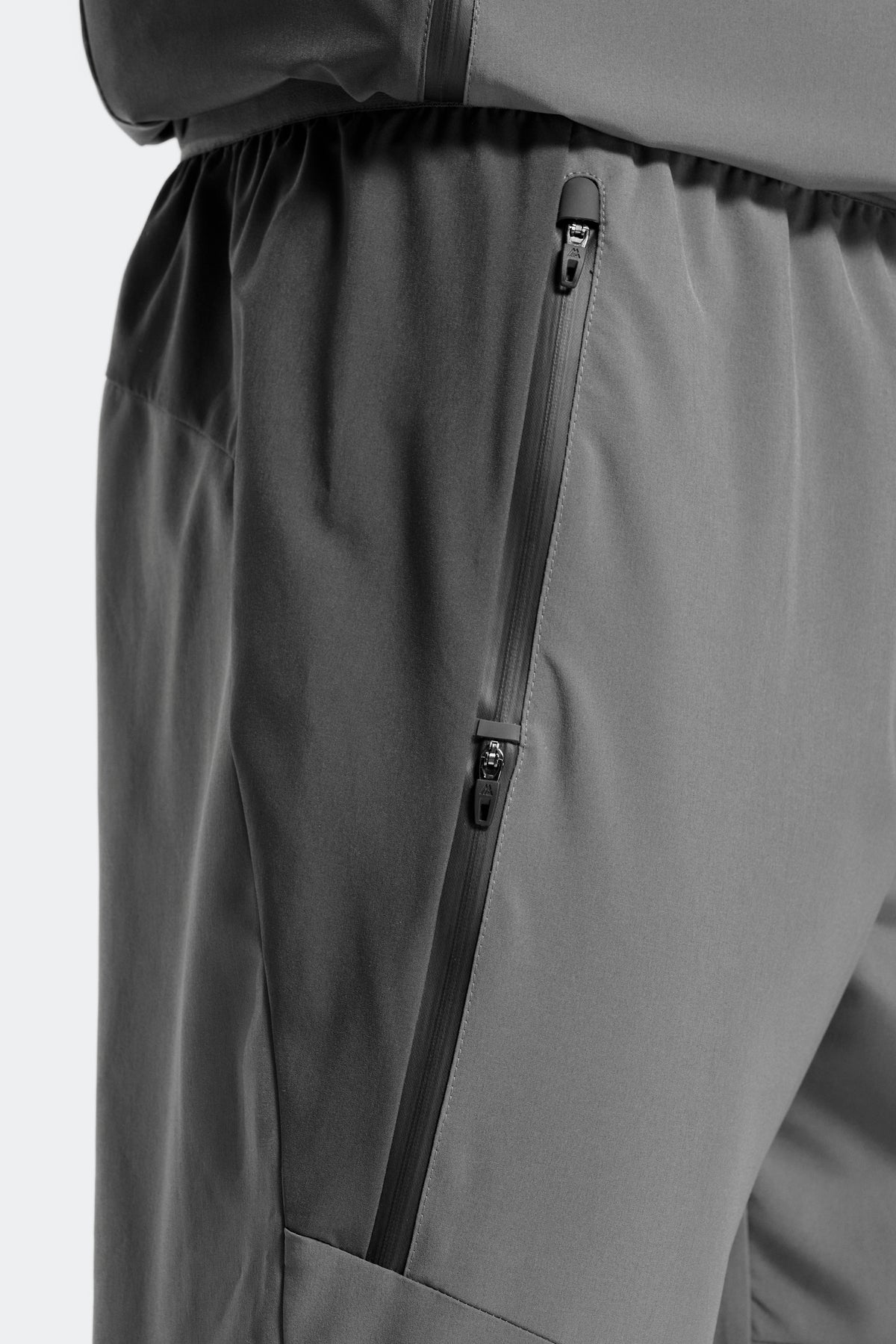 Arcs Pant - Cement Grey/Asphalt