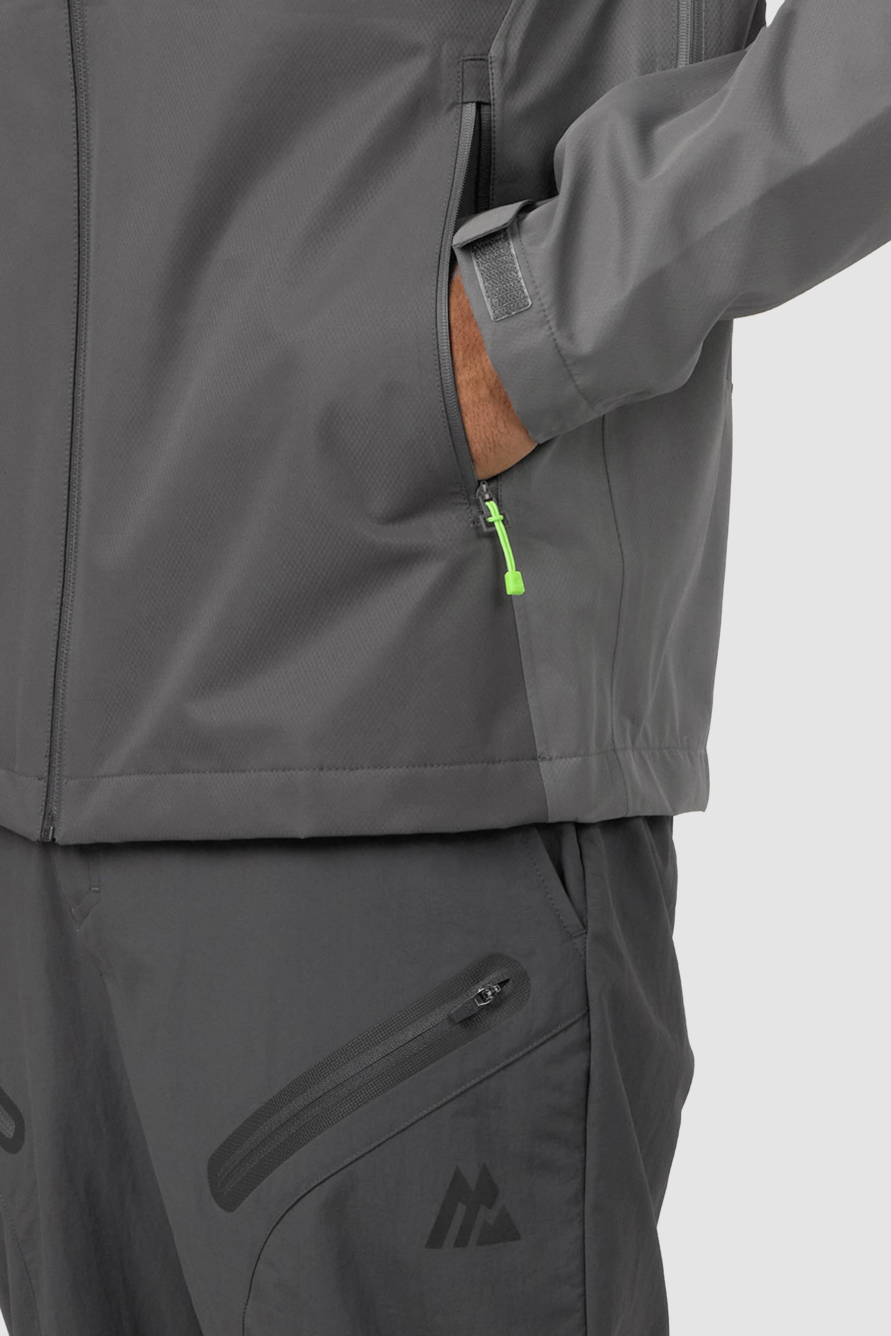 Cascade Waterproof Jacket - Asphalt/Cement Grey