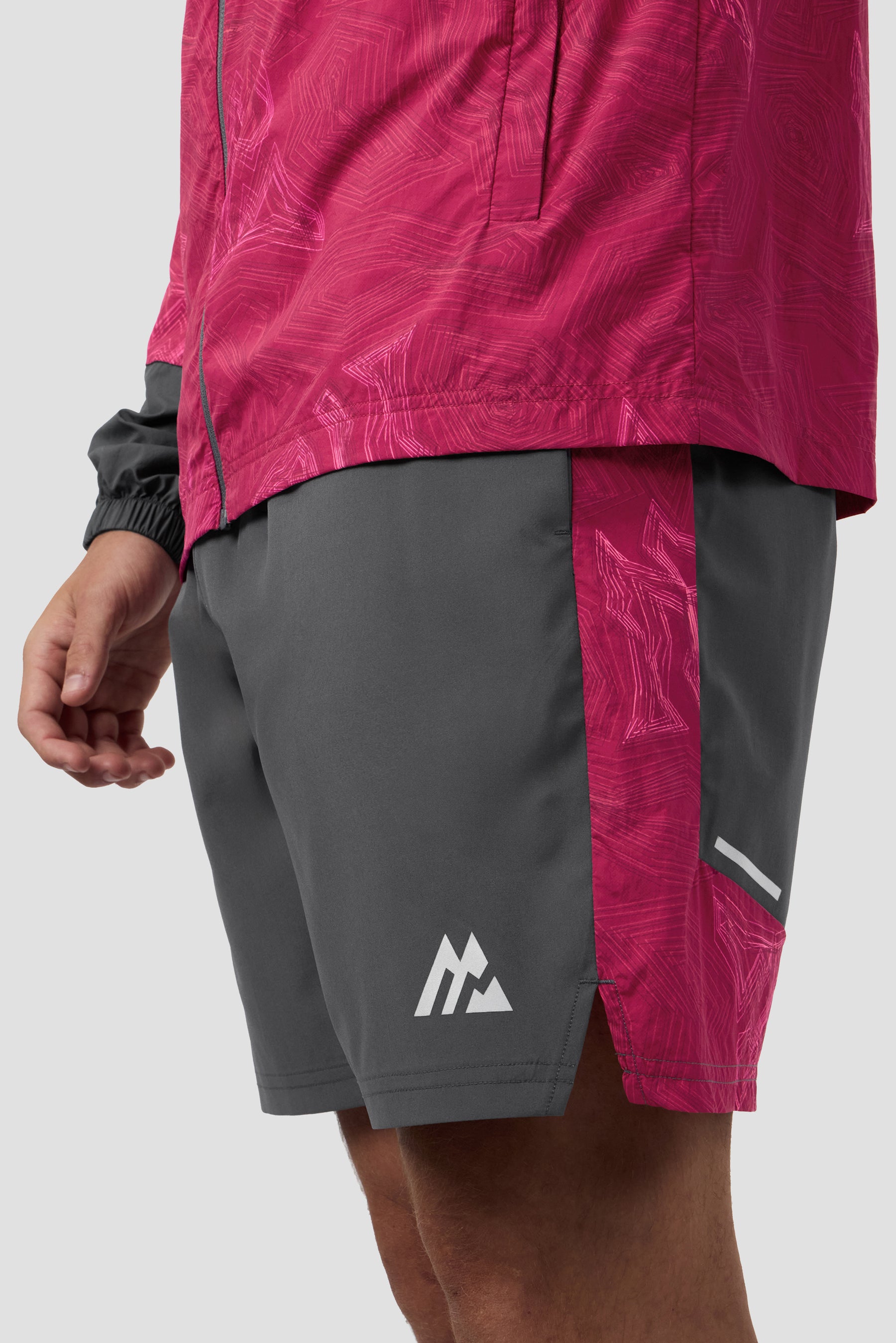 Geo M Print Short - Slate Grey/Cherry