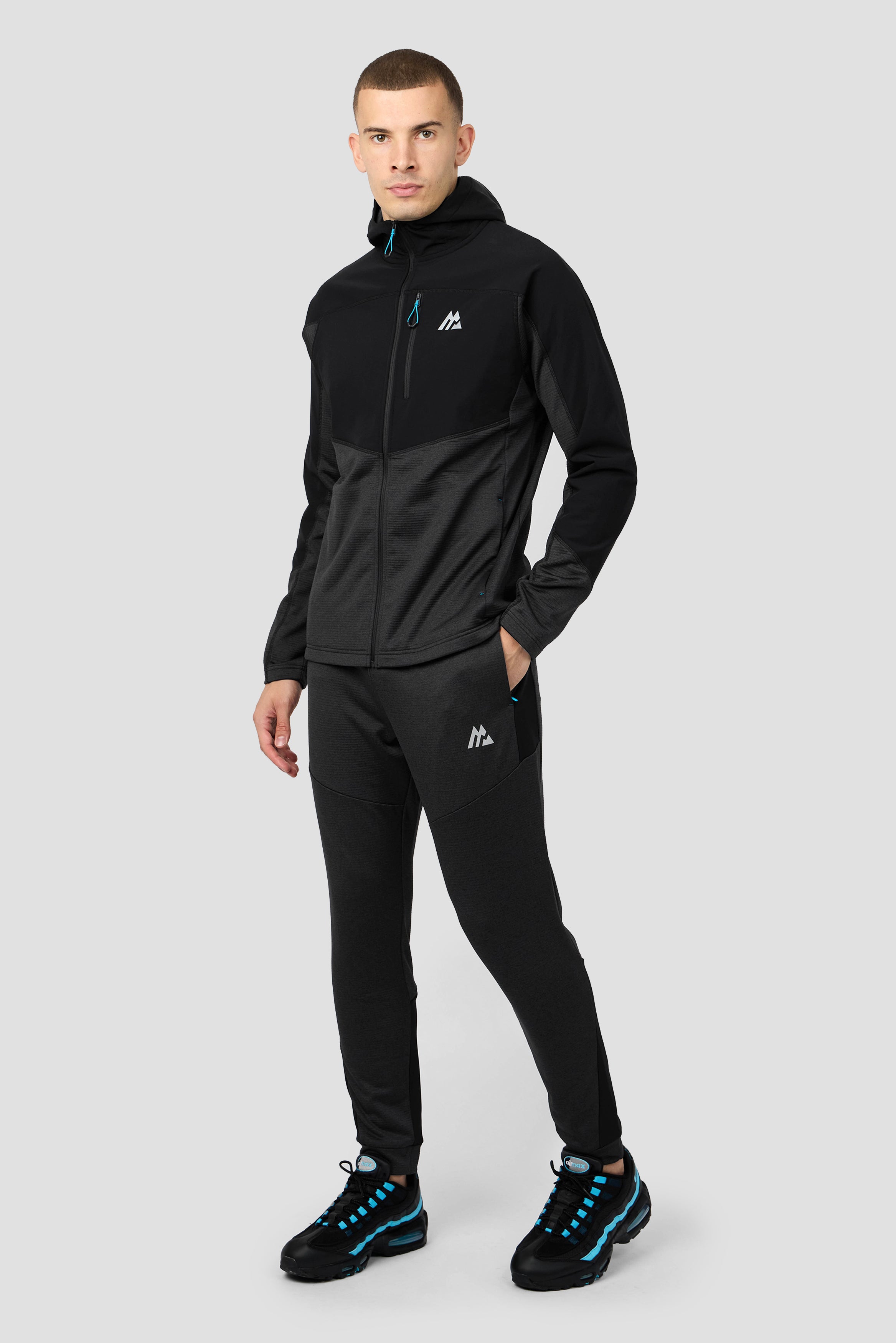 Summit 2.0 Jogger Black | Montirex Sportswear Gymwear