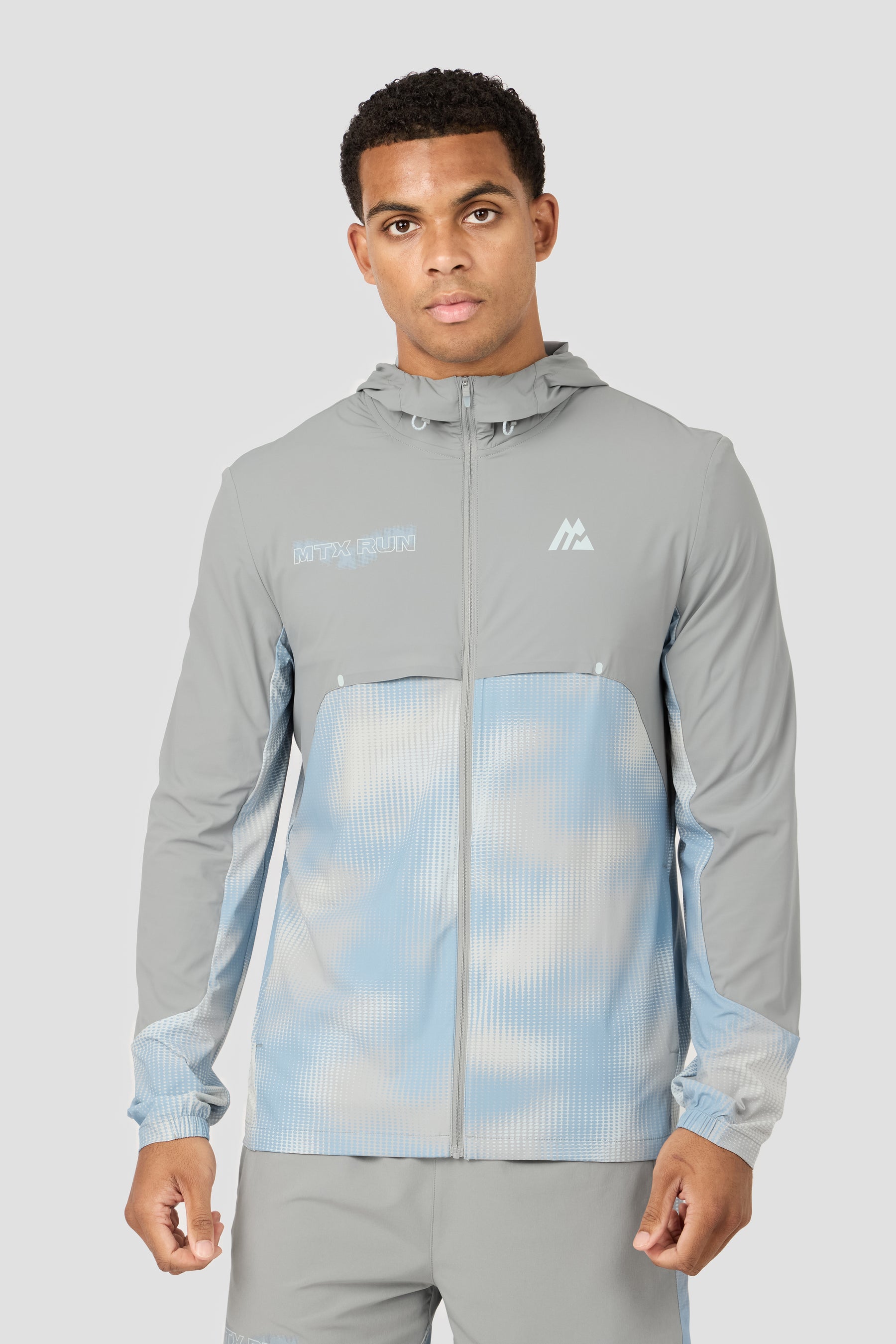 MTX Run Disperse Windbreaker - Platinum Grey