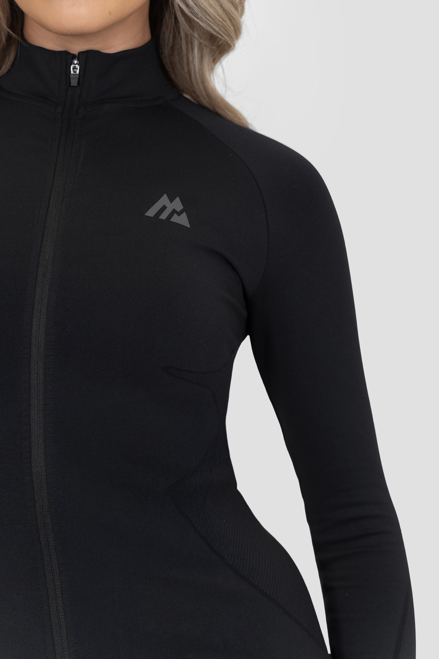 Evolve Seamless Full Zip Jacket - Black