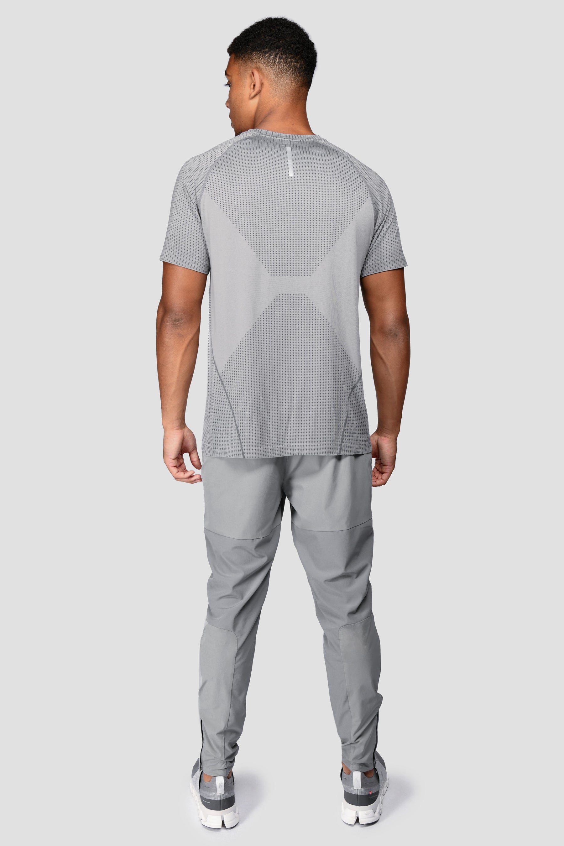 Endurance Seamless T-Shirt - Platinum Grey/Jet Grey