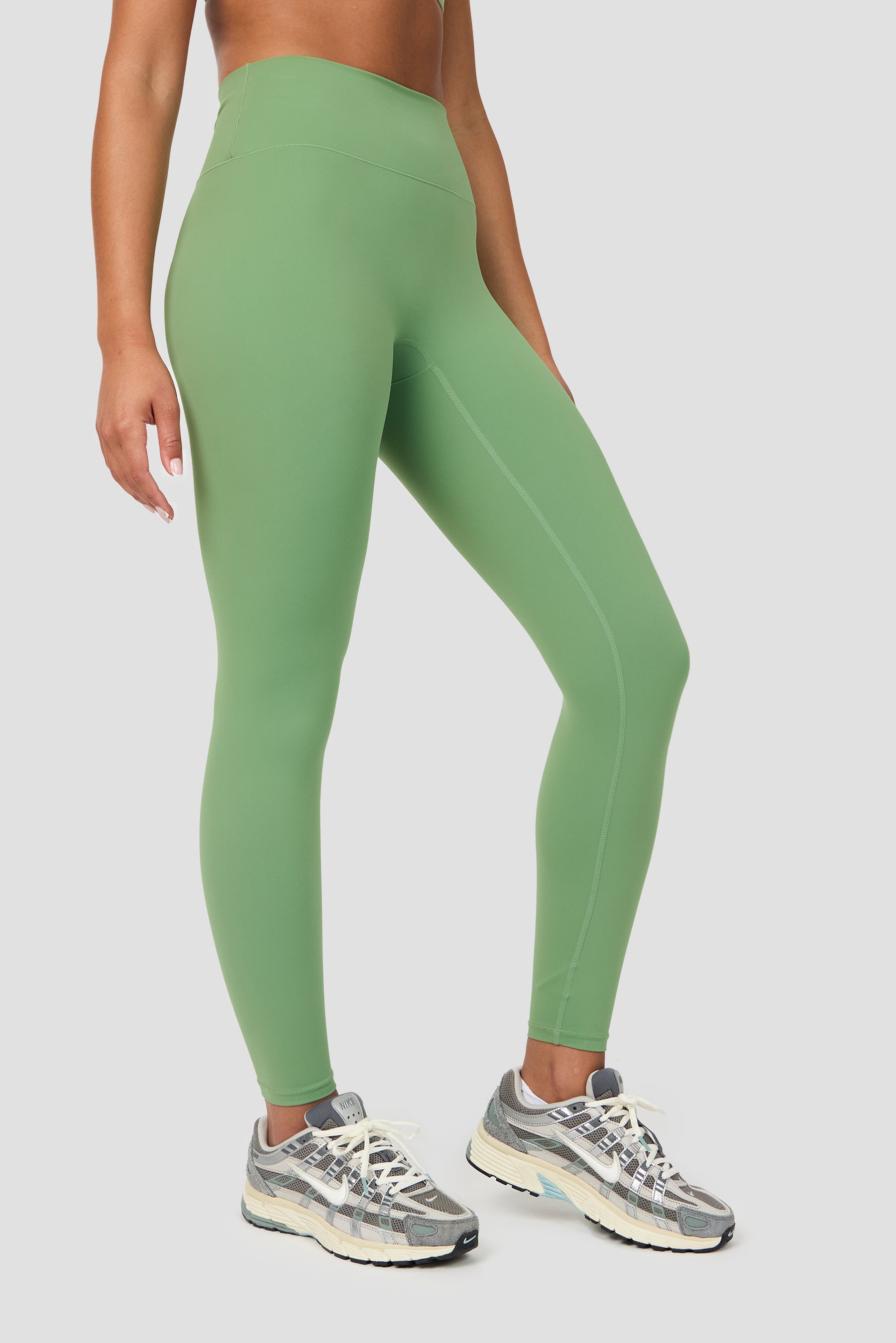 Form Legging - Mountain Green