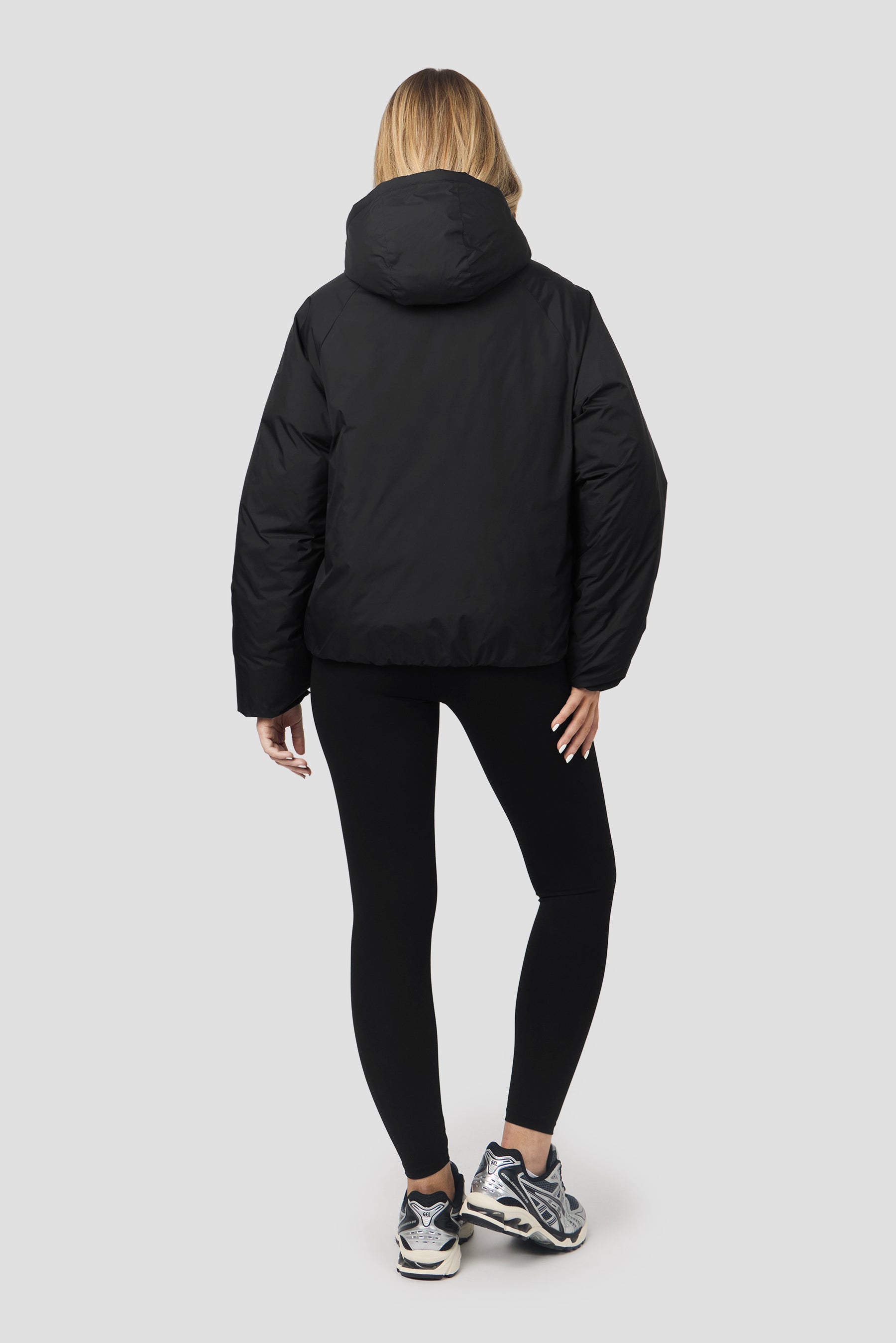 Powder Jacket - Black