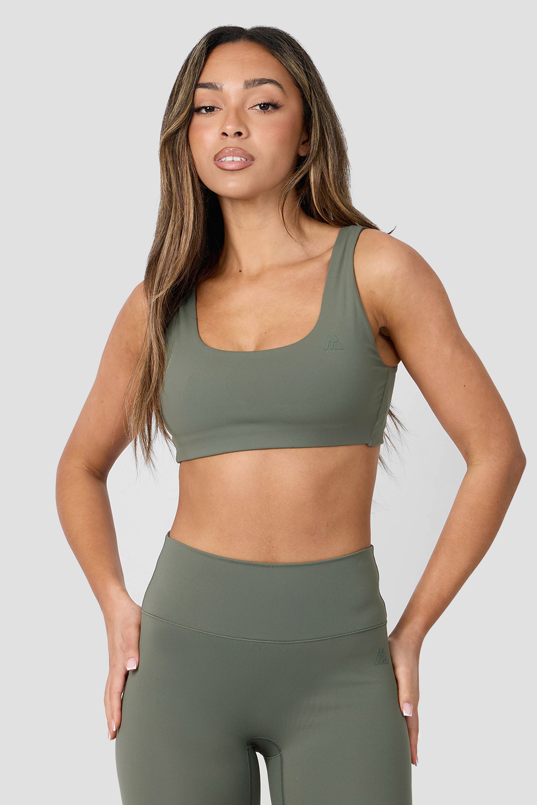 Form Sports Bra - Dark Olive